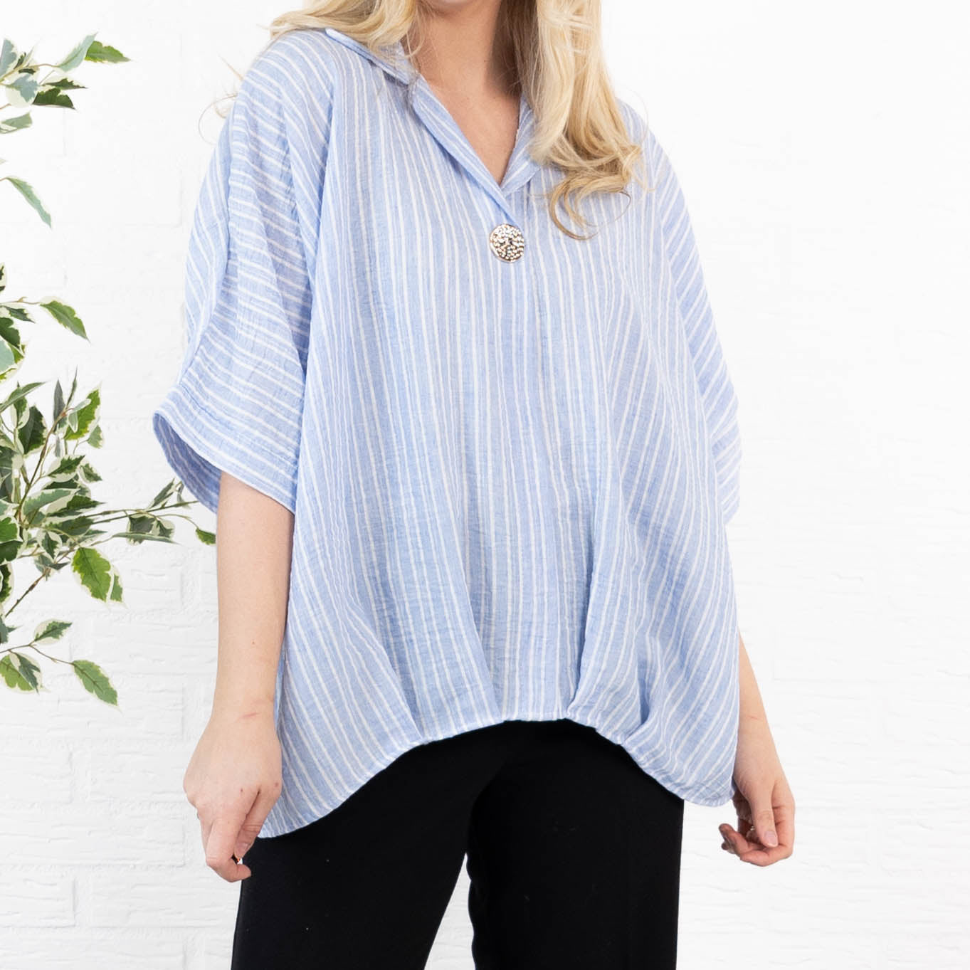 Chrisy overdel, Lyseblå