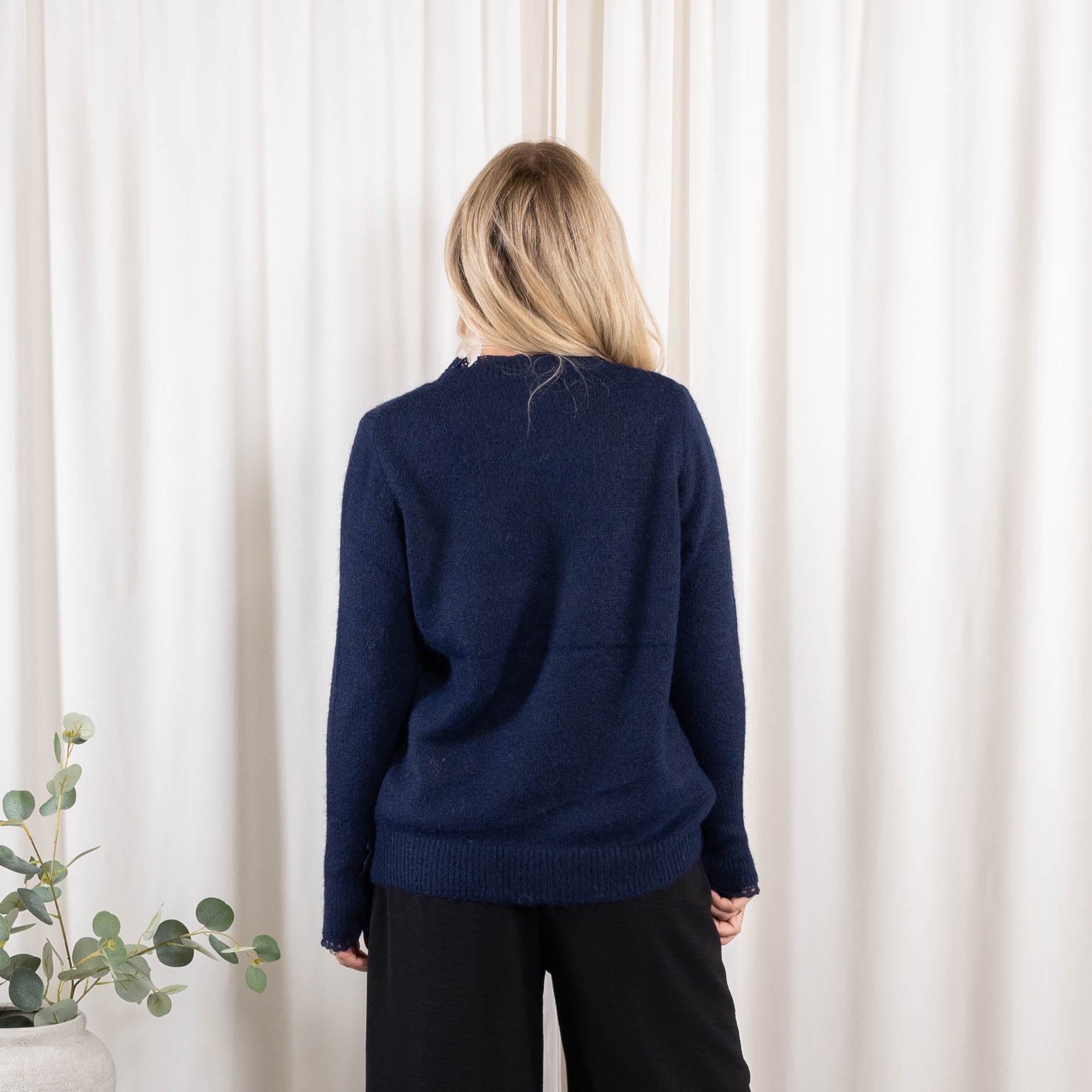 Lorna strik, Navy