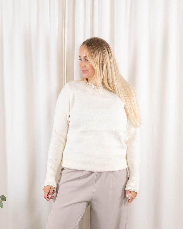 Lorna strik, Råhvid