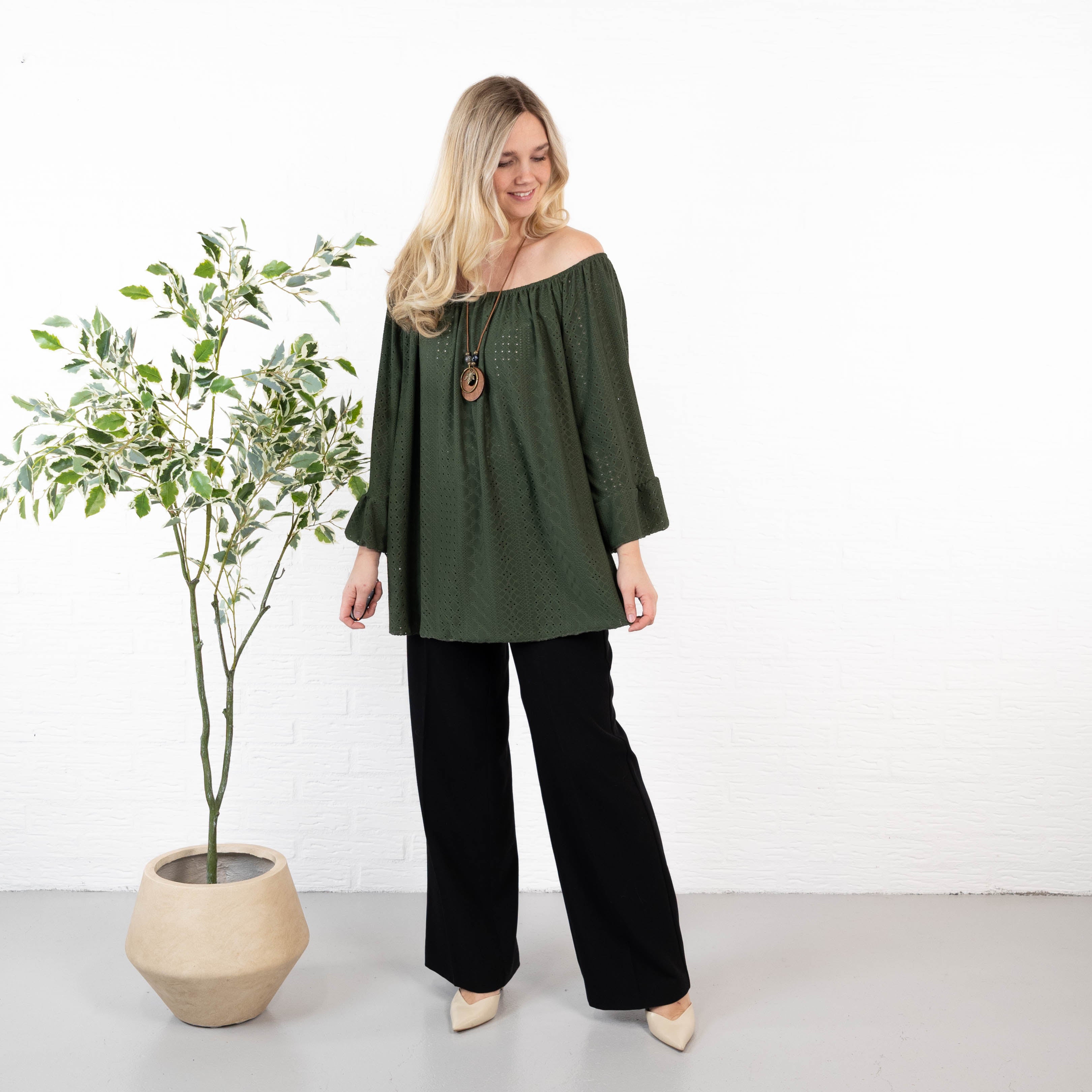 Harlem overdel, Khaki