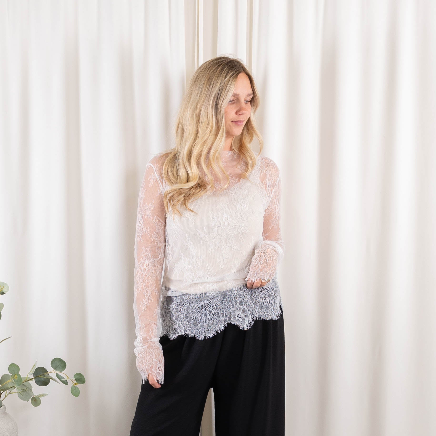 Pia underdel, Hvid