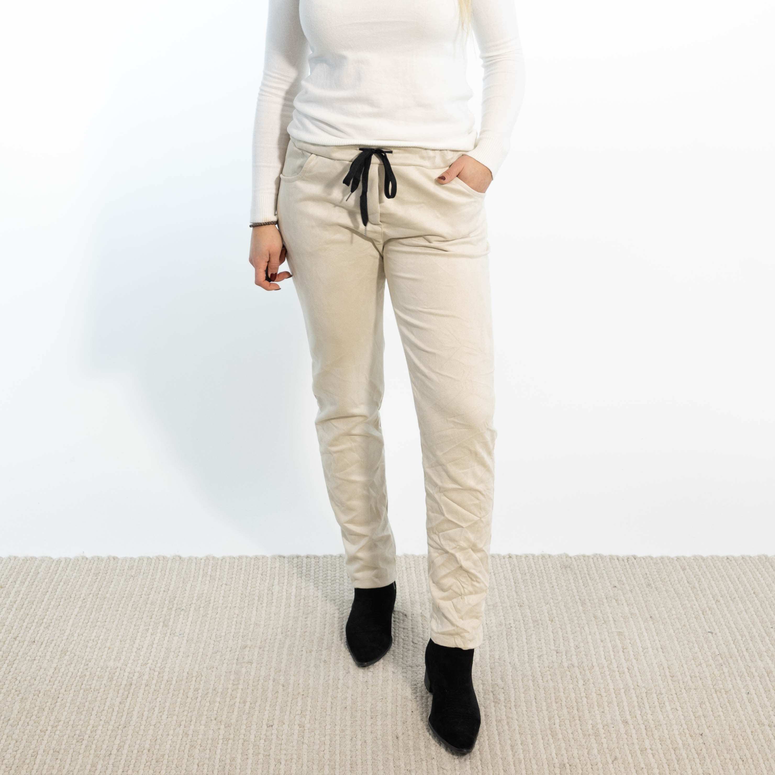 Nikki vegan bukser, Beige