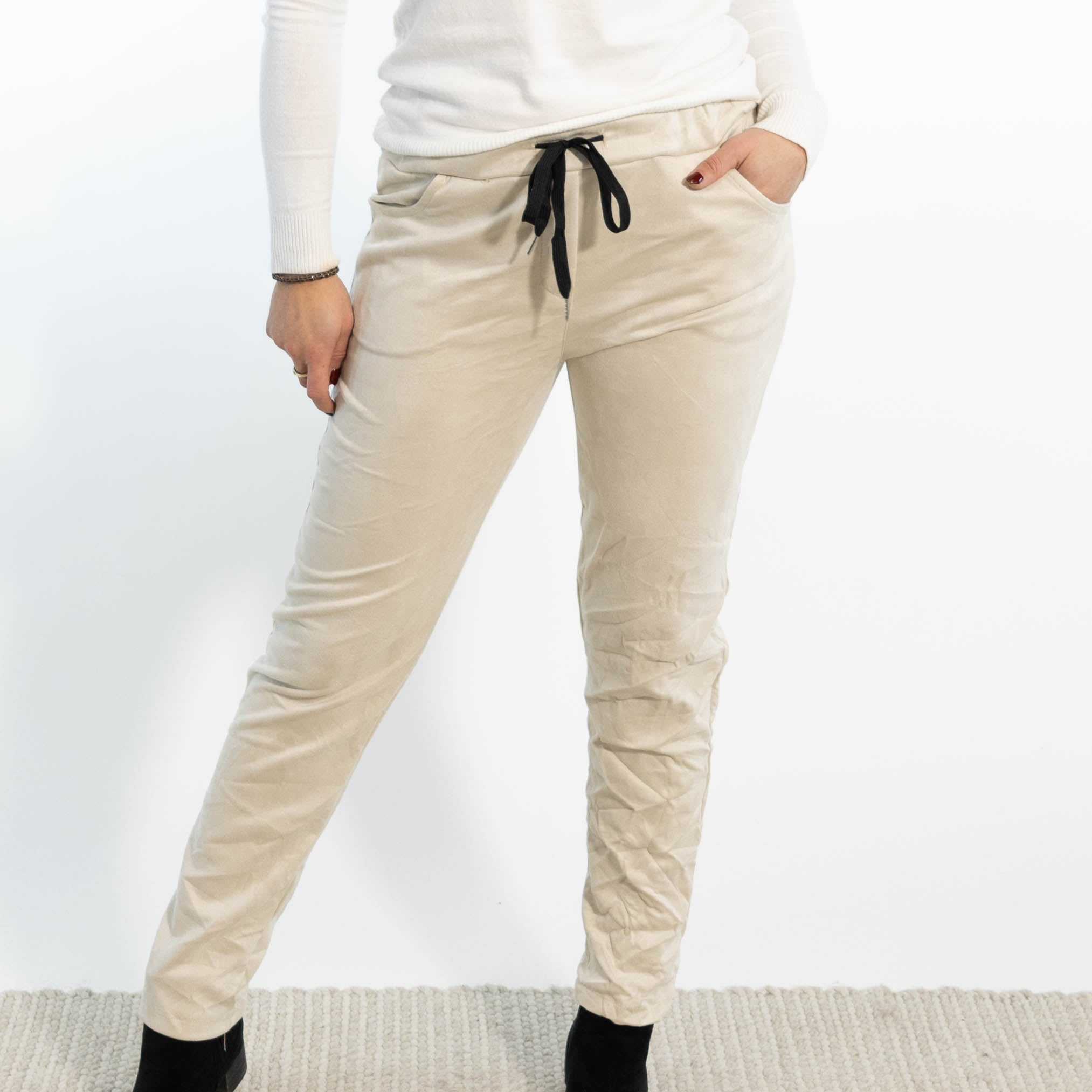 Nikki vegan bukser, Beige