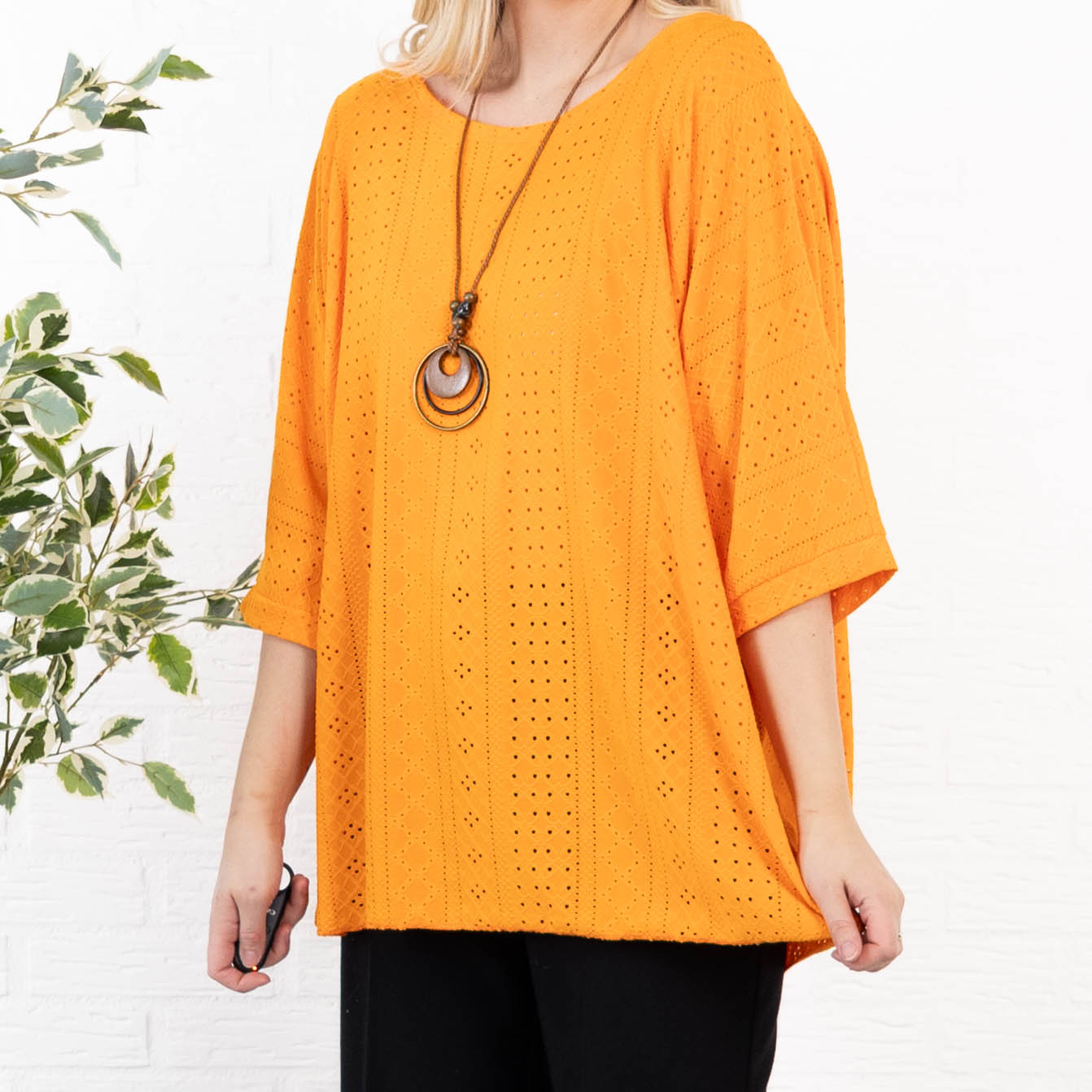 Gina overdel, Orange