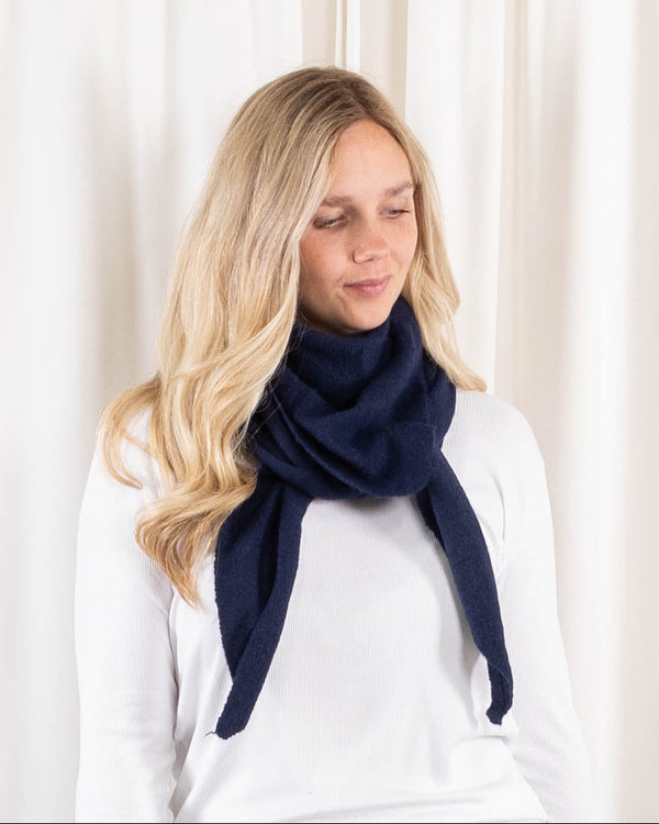 Trine tørklæde, Navy