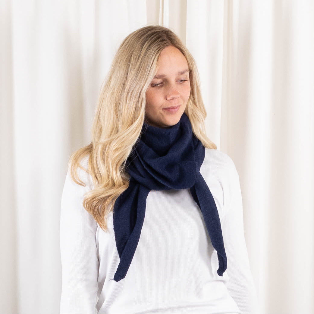 Trine tørklæde, Navy