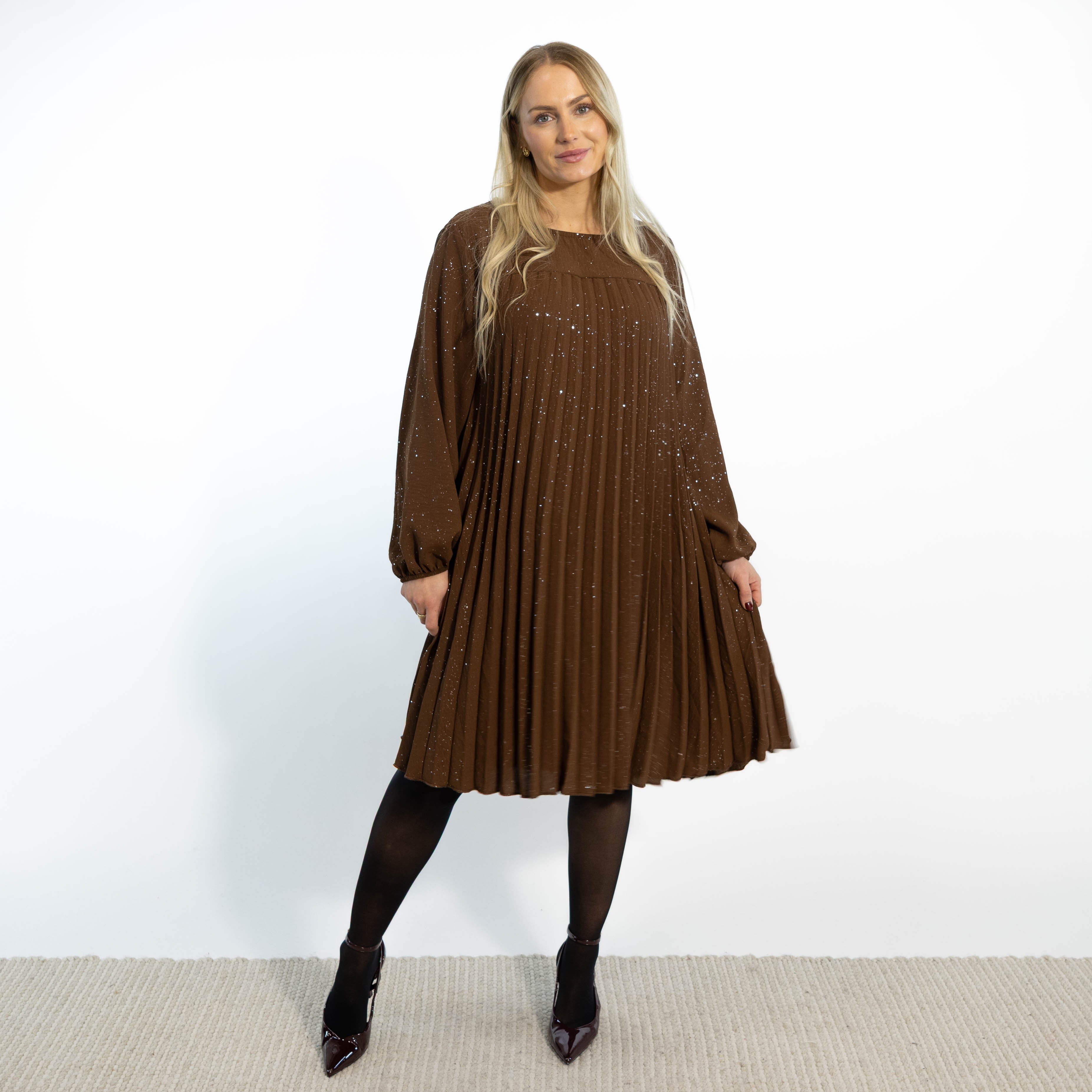 Gloria glimmerkjole, Choko