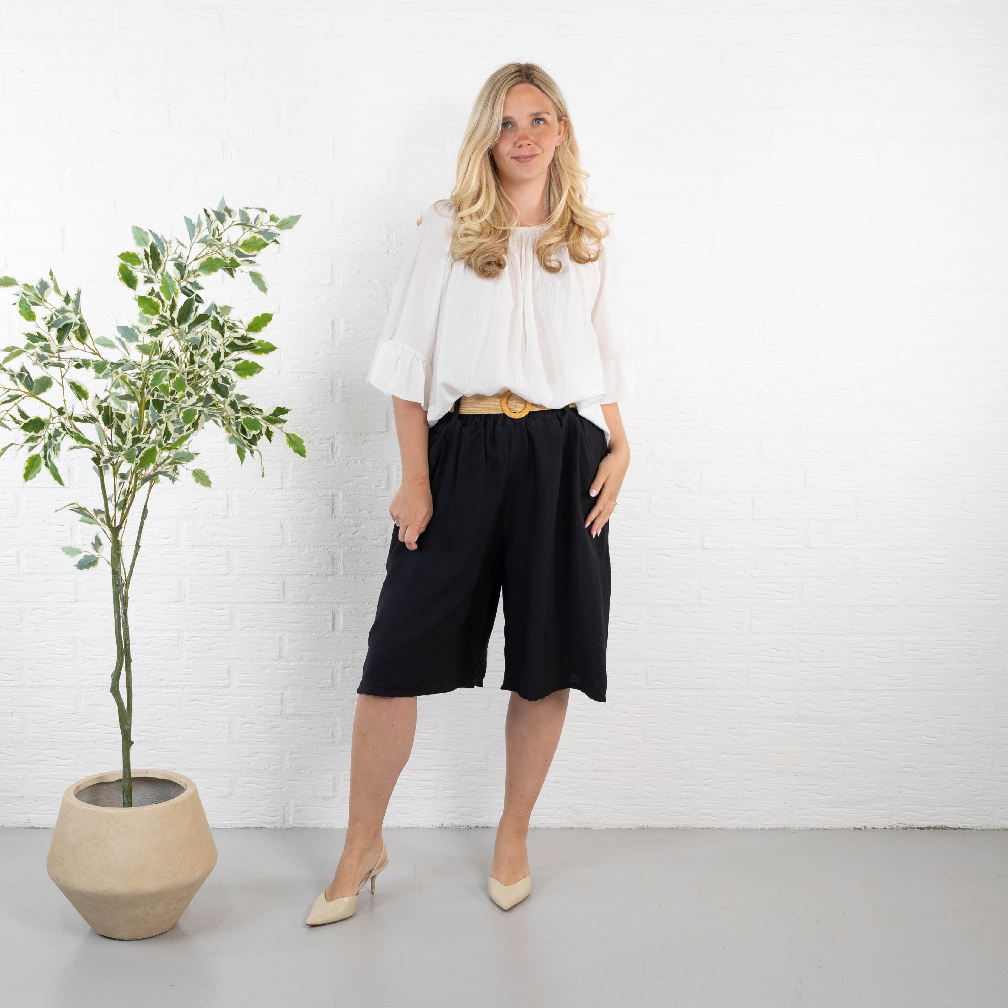 Astrid shorts, Sort