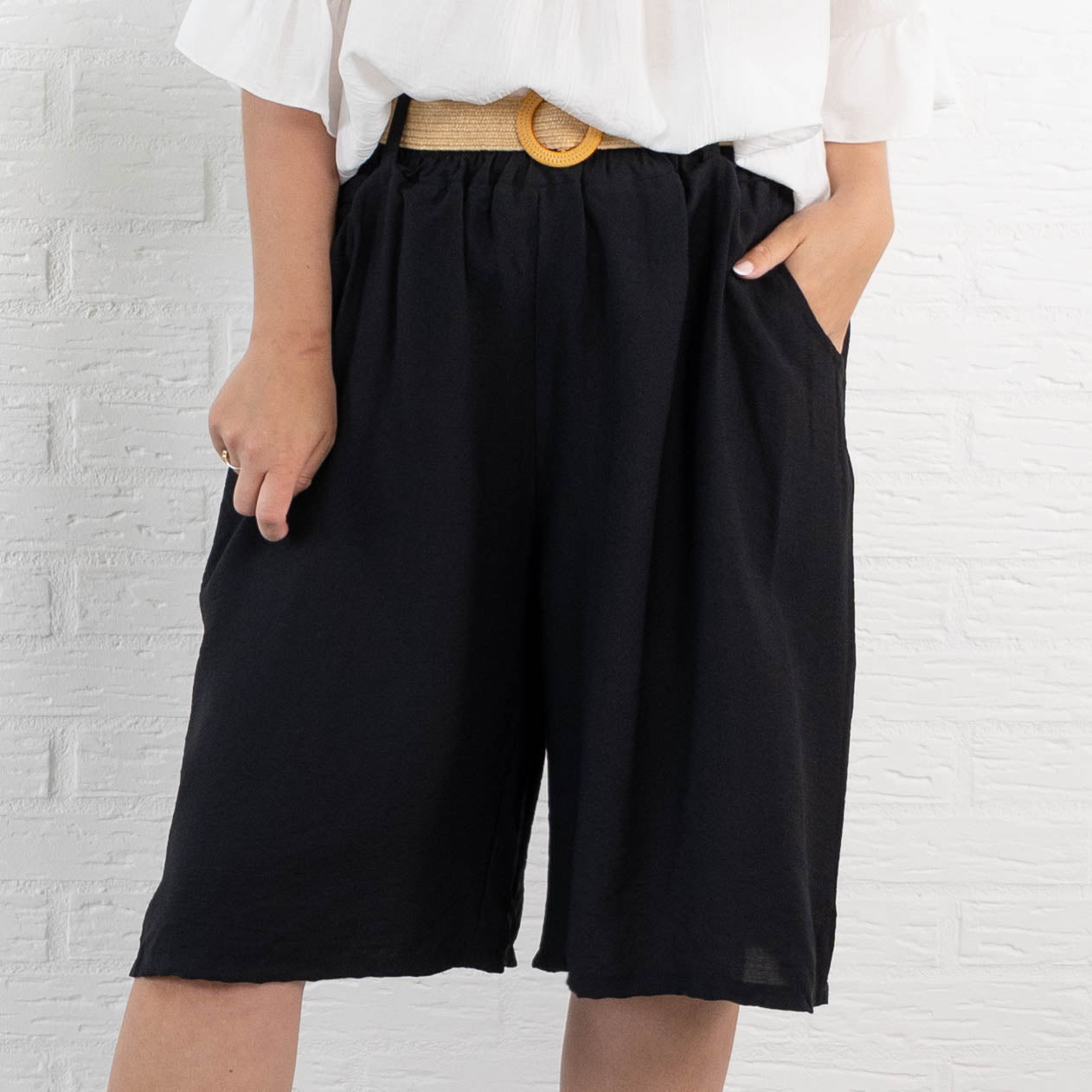 Astrid shorts, Sort