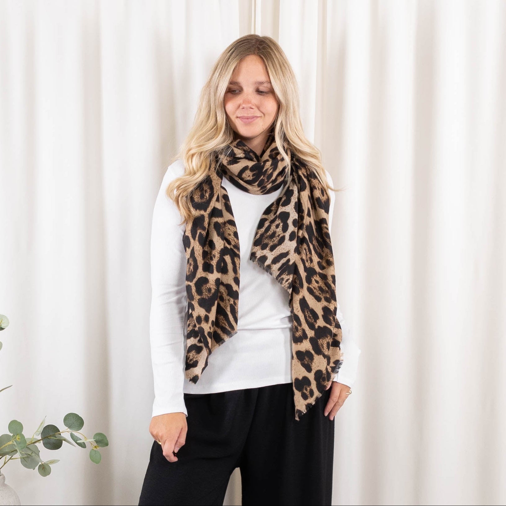 Dotty tørklæde, Taupe