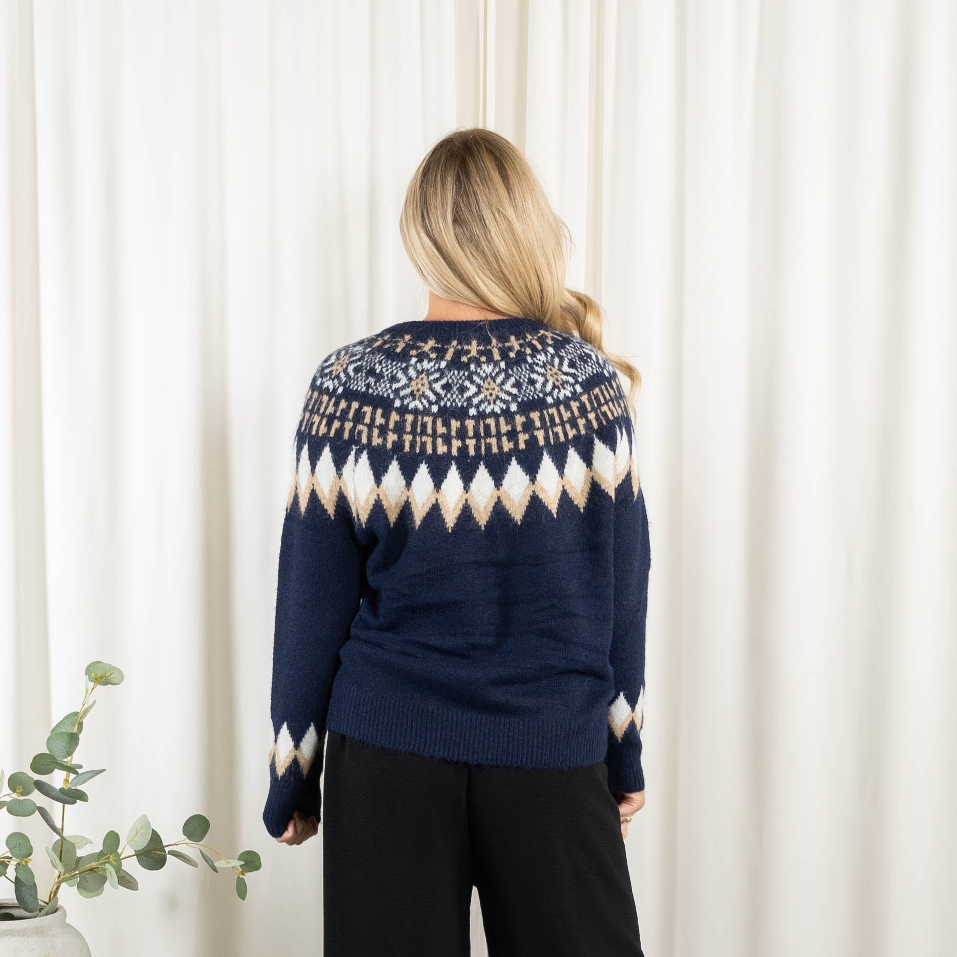 Delilah strik, Navy