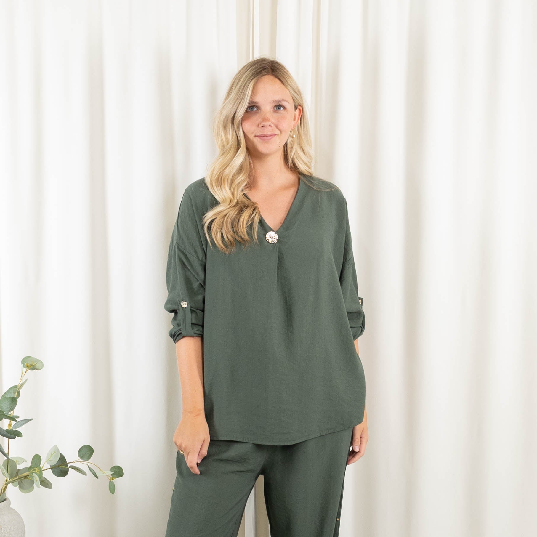 Stacy overdel, Khaki