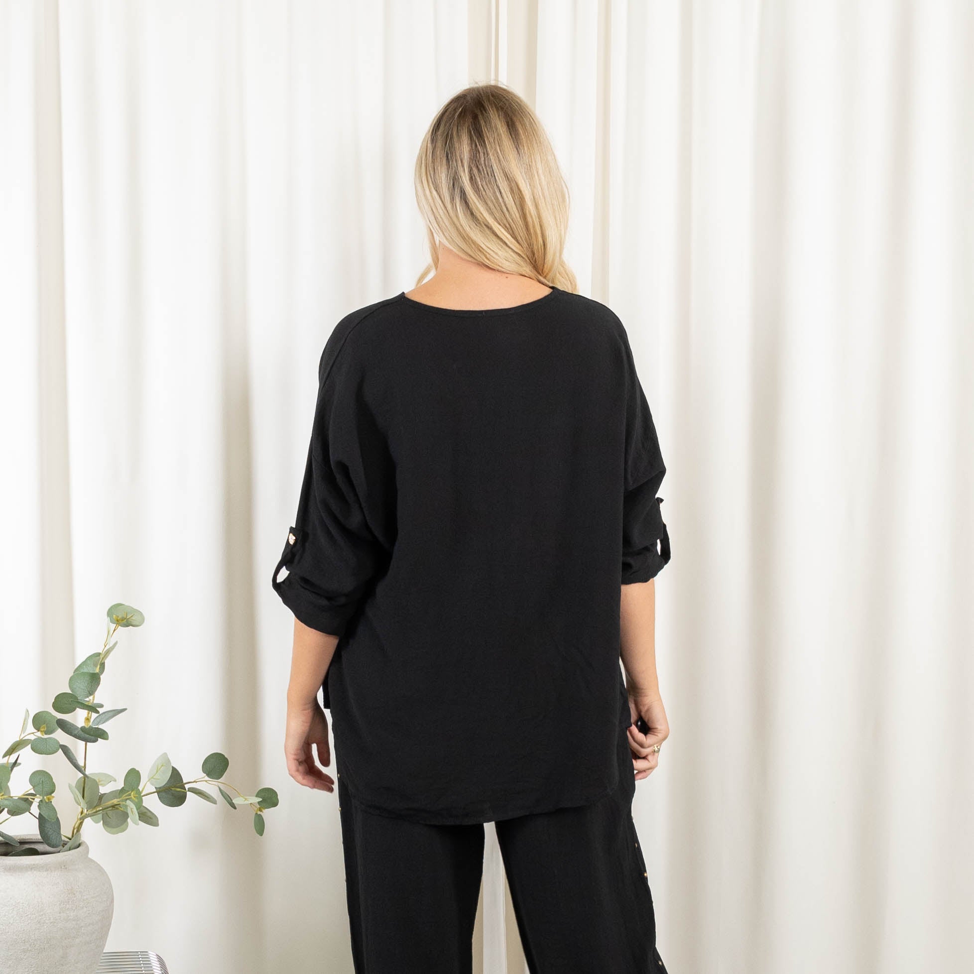 Stacy overdel, Sort