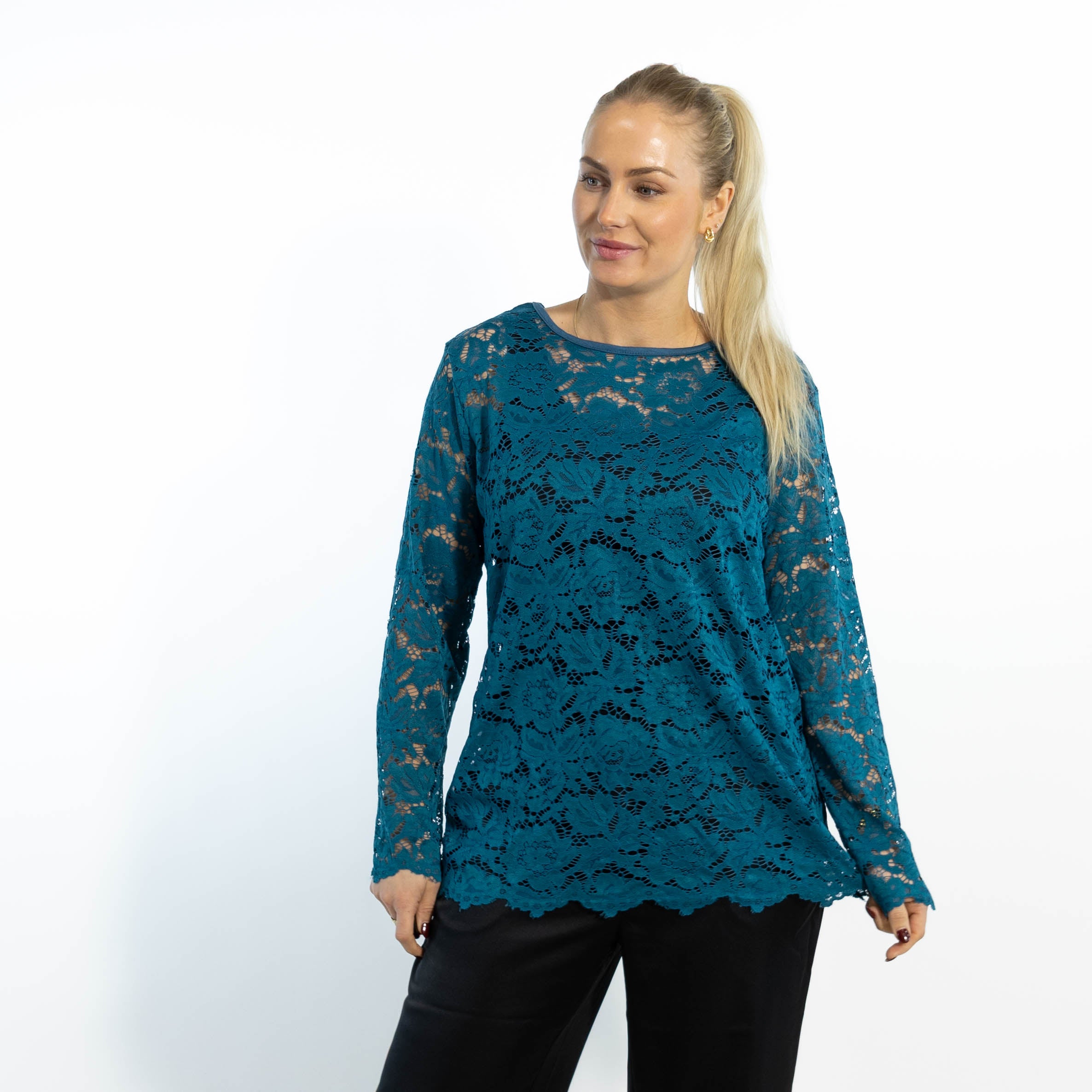 Domino lace overdel, Petrol