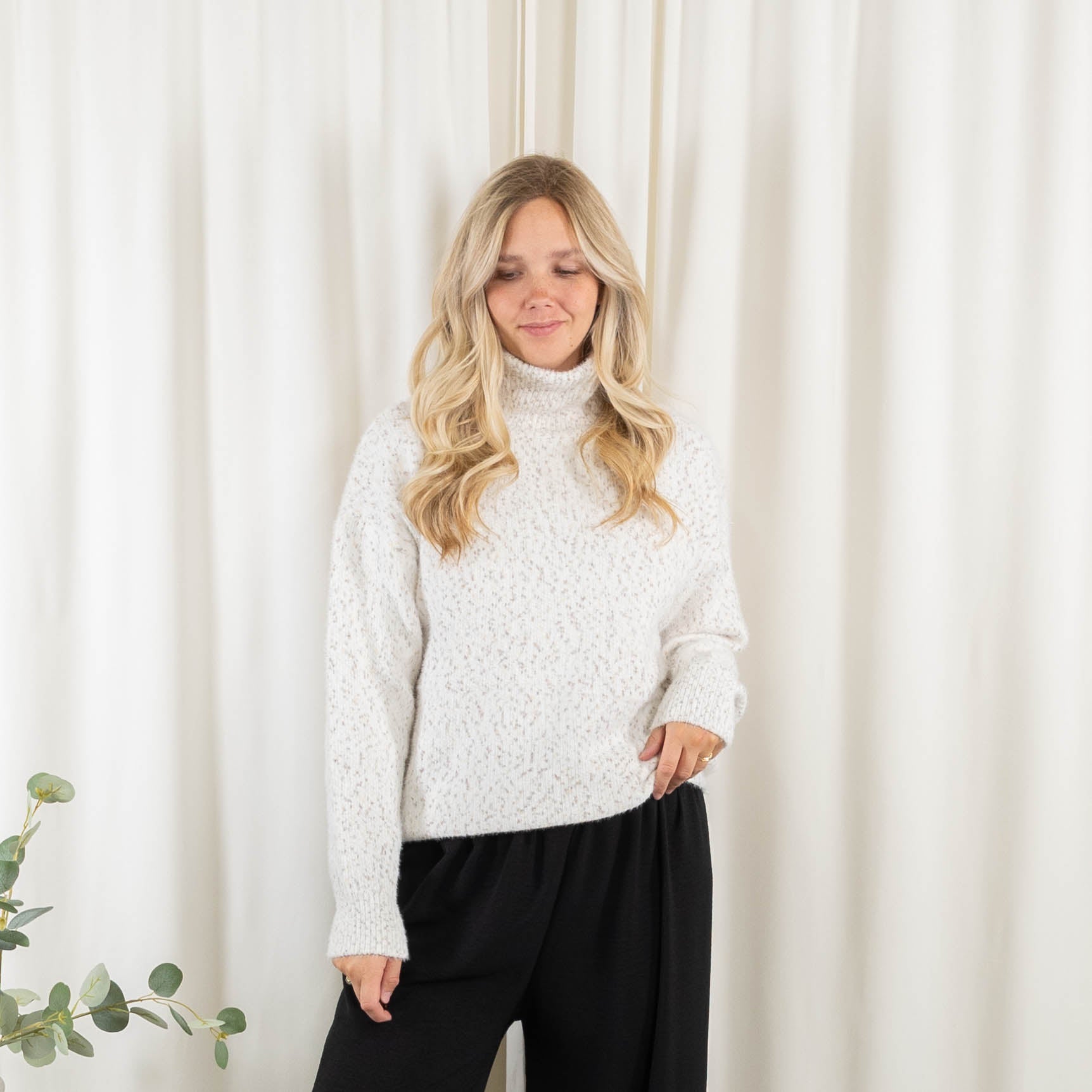 Mary strik, Hvid