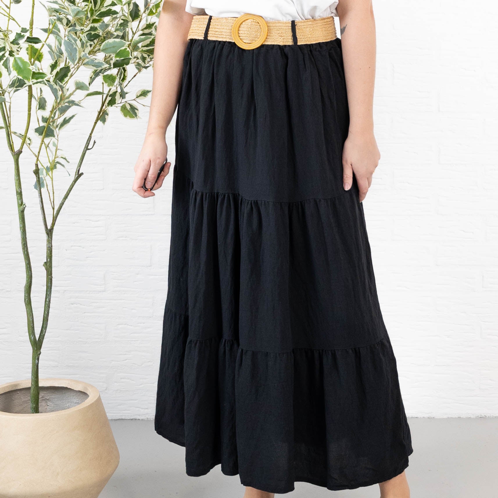 Soleima nederdel, Sort