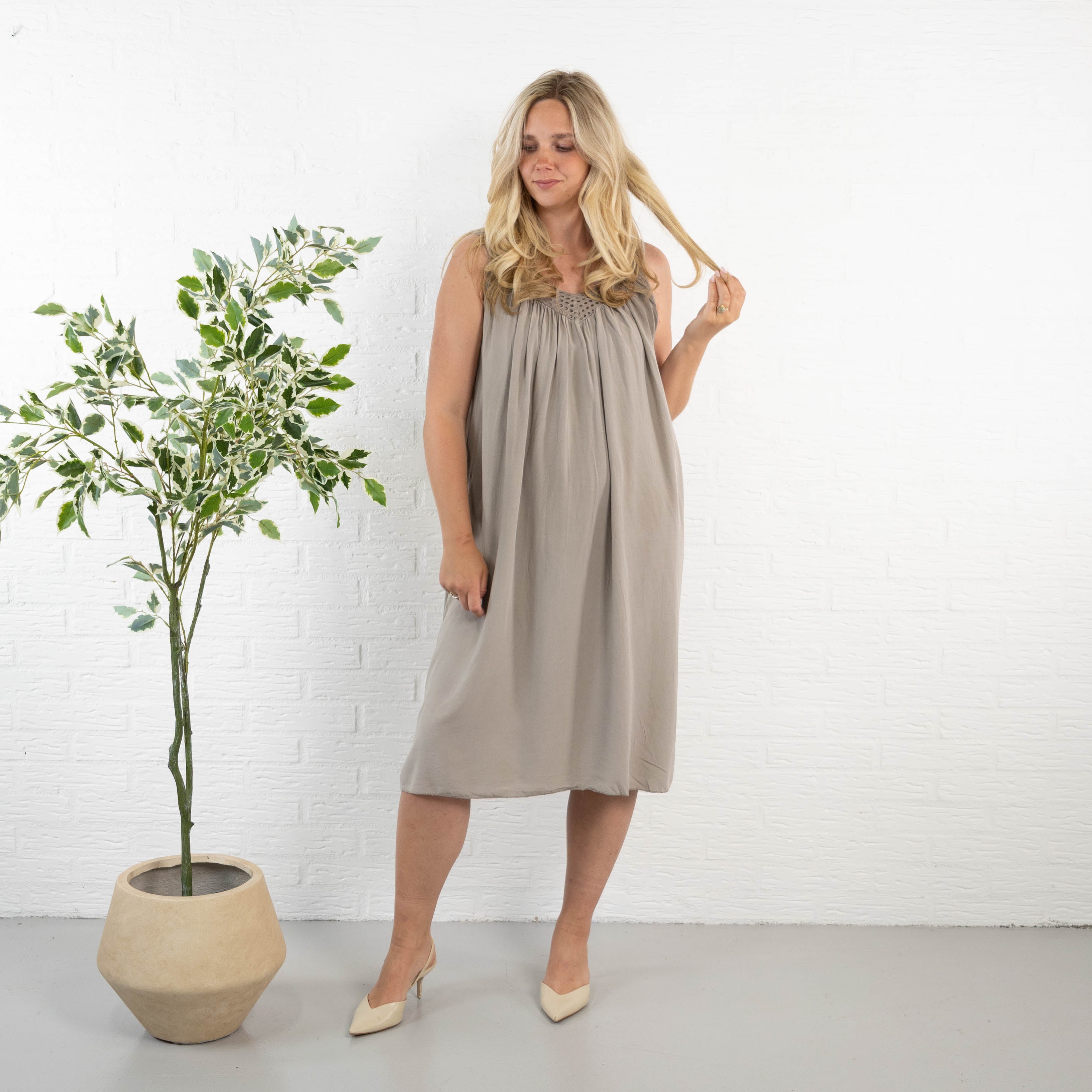 Adore kjole, Taupe