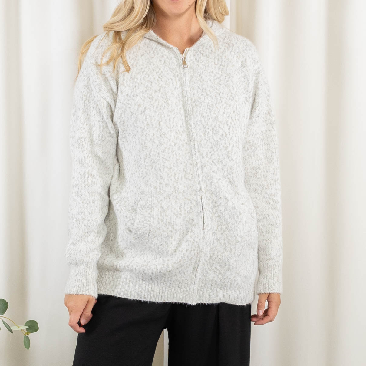 Esther cardigan, Lysegrå