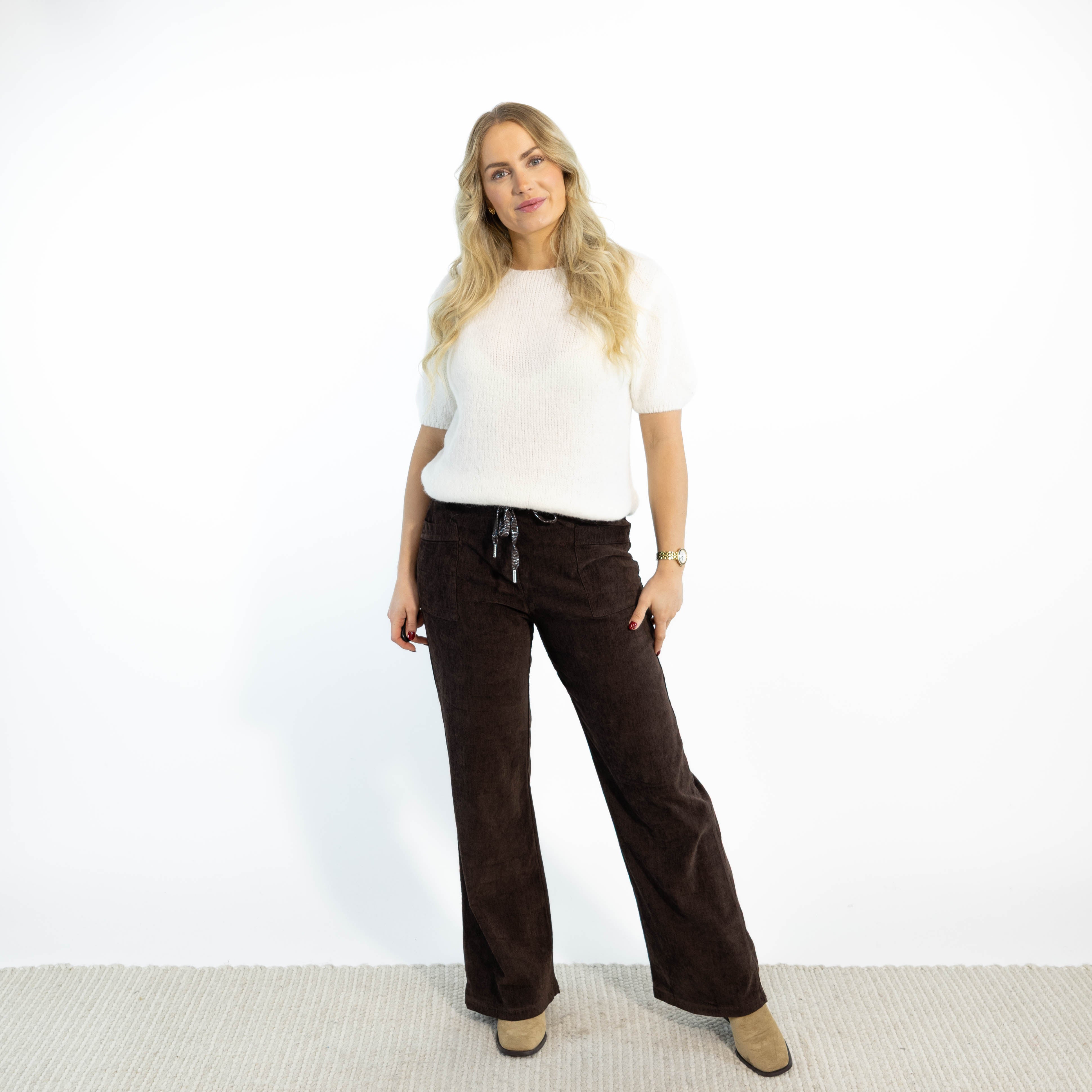 Christy fløjlsbukser, Choko