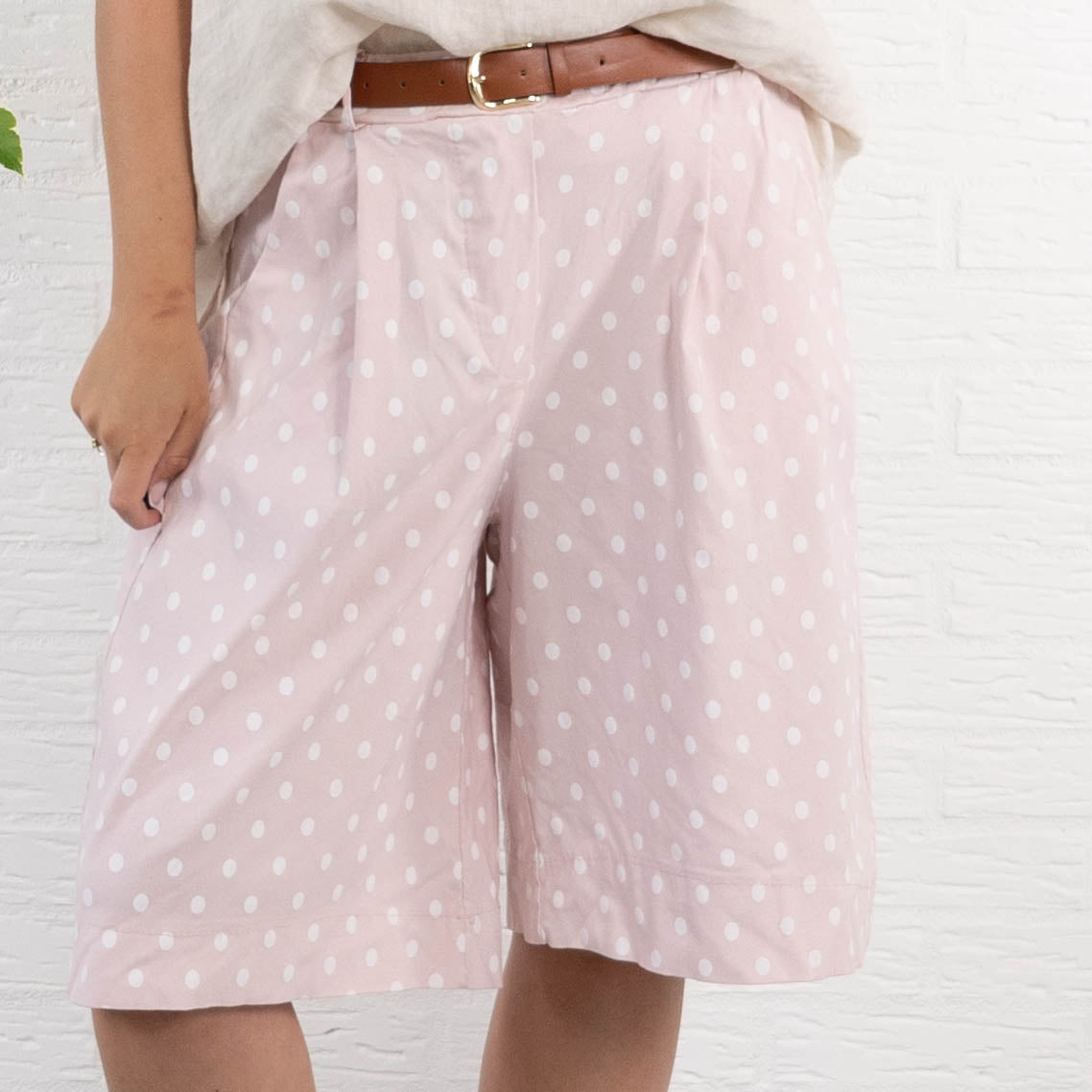 Pearl shorts, Rosa