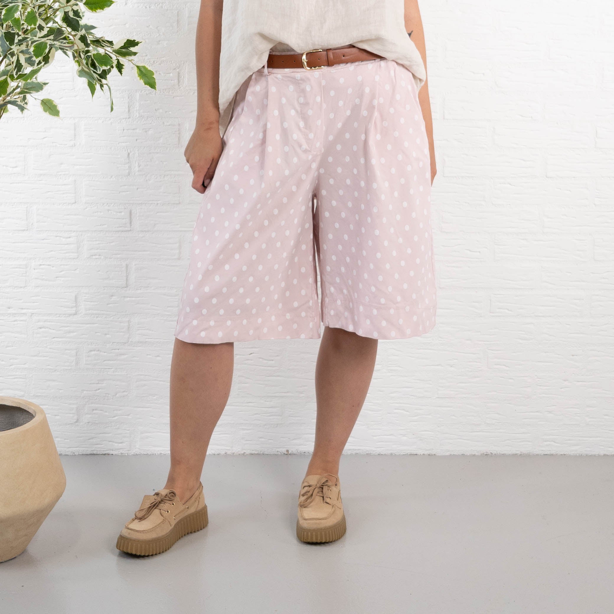 Pearl shorts, Rosa