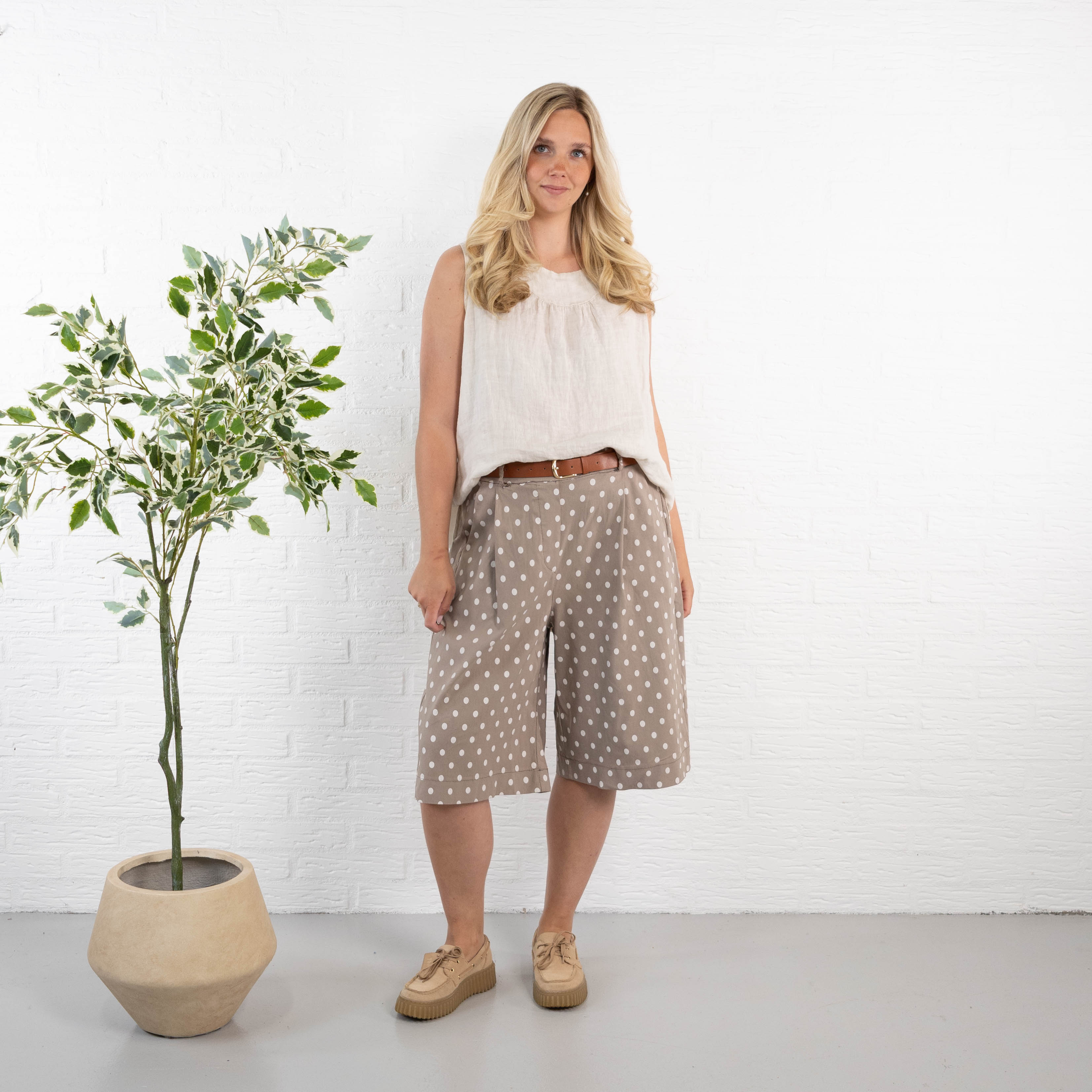 Pearl shorts, Taupe