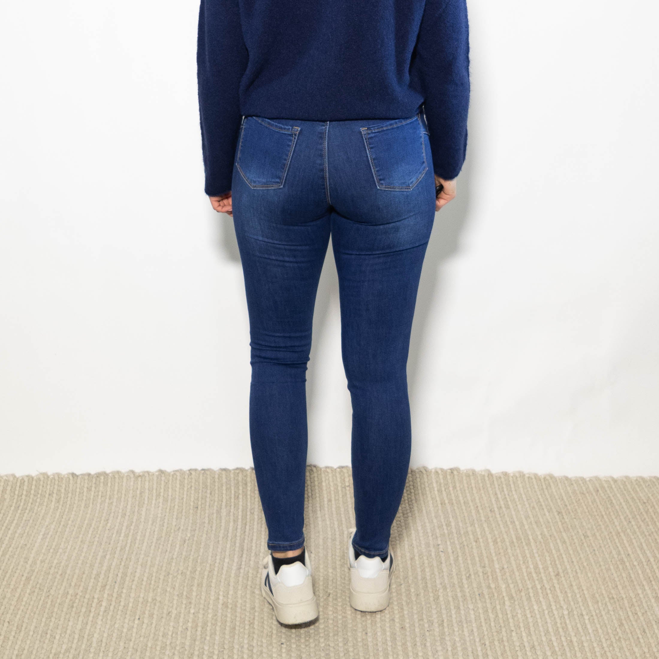 Petra push up jeans, Mørkvask