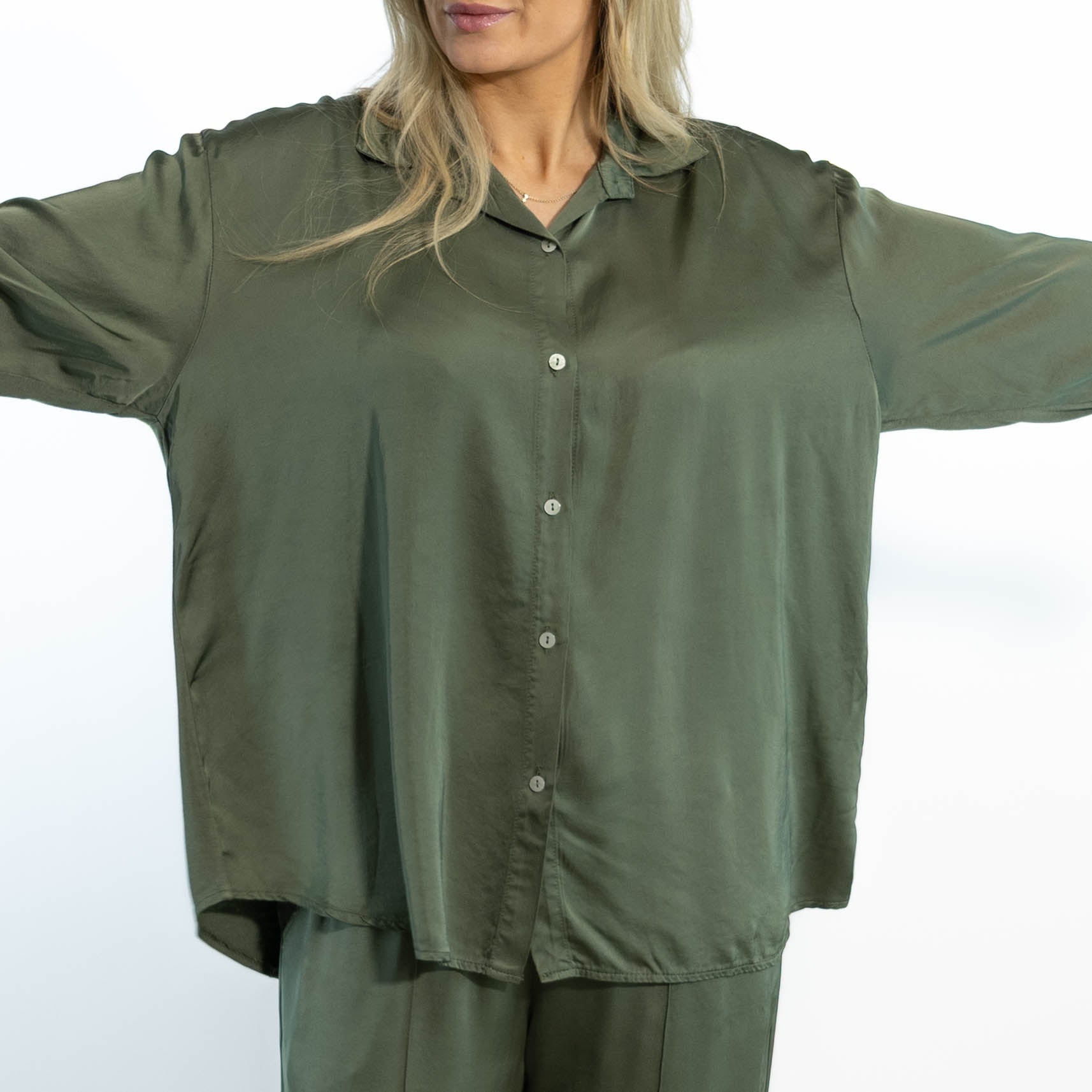 Mabel satin bluse, Khaki