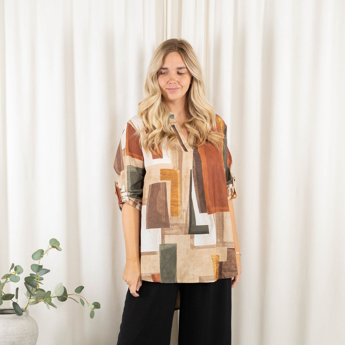 Sine overdel, Taupe