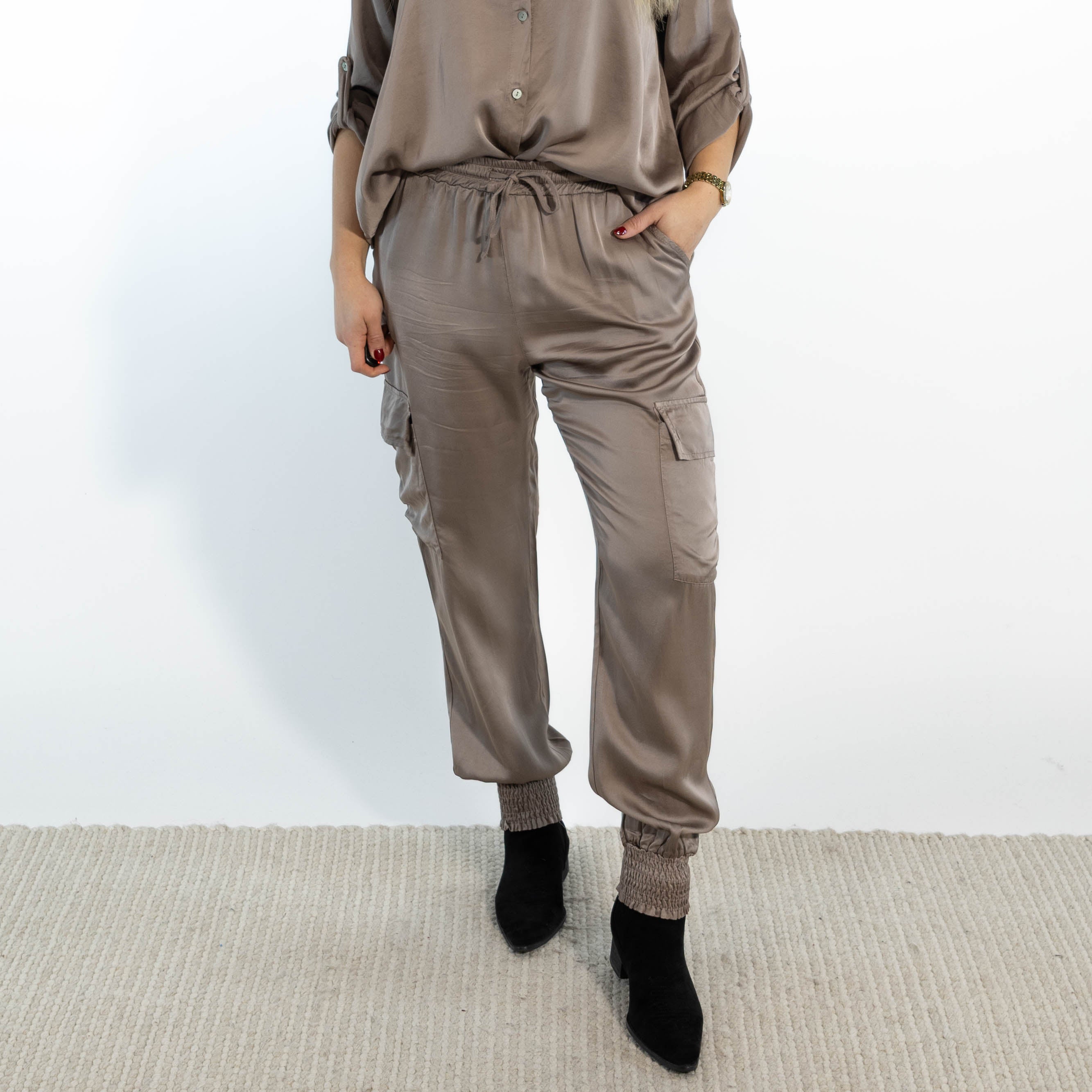 Megan combat bukser, Taupe