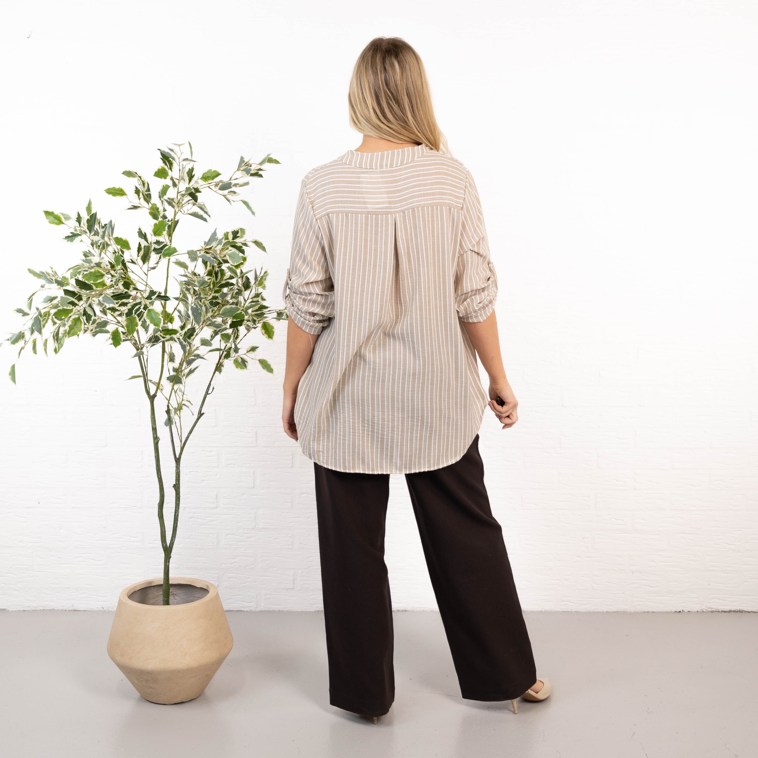 Viola overdel, Taupe