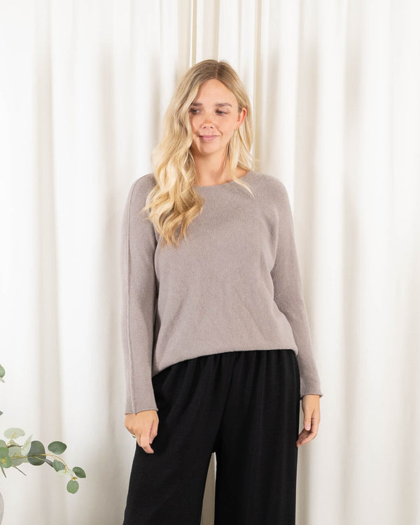 Misha Strik, Taupe