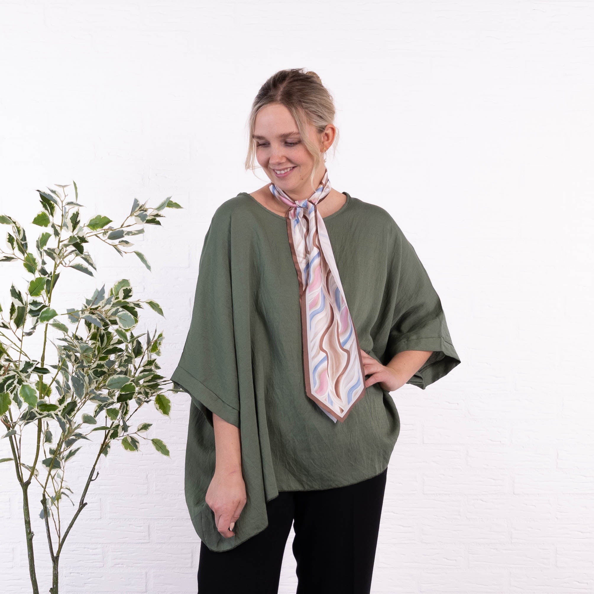 Charly poncho, Khaki