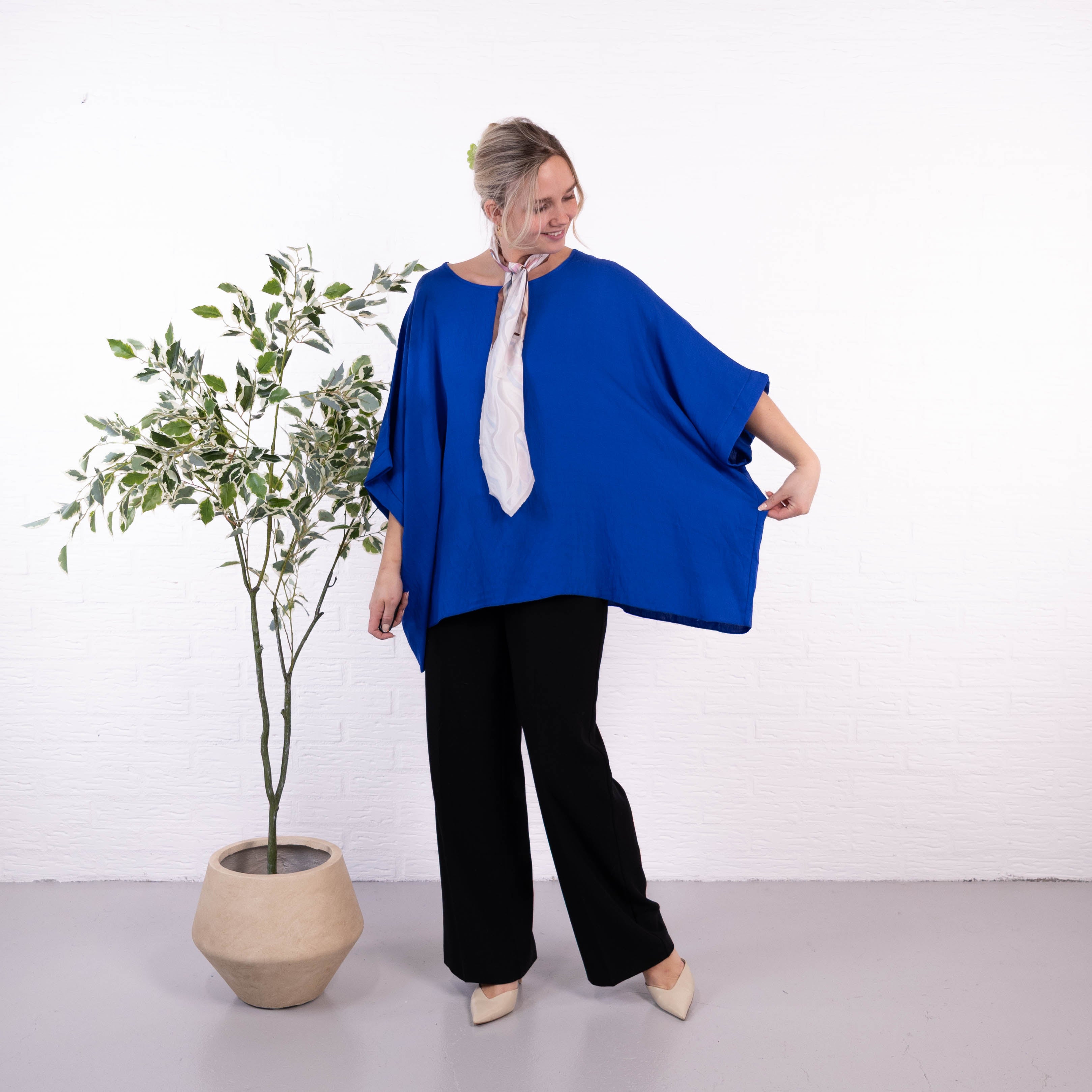 Charly poncho, Royal blue