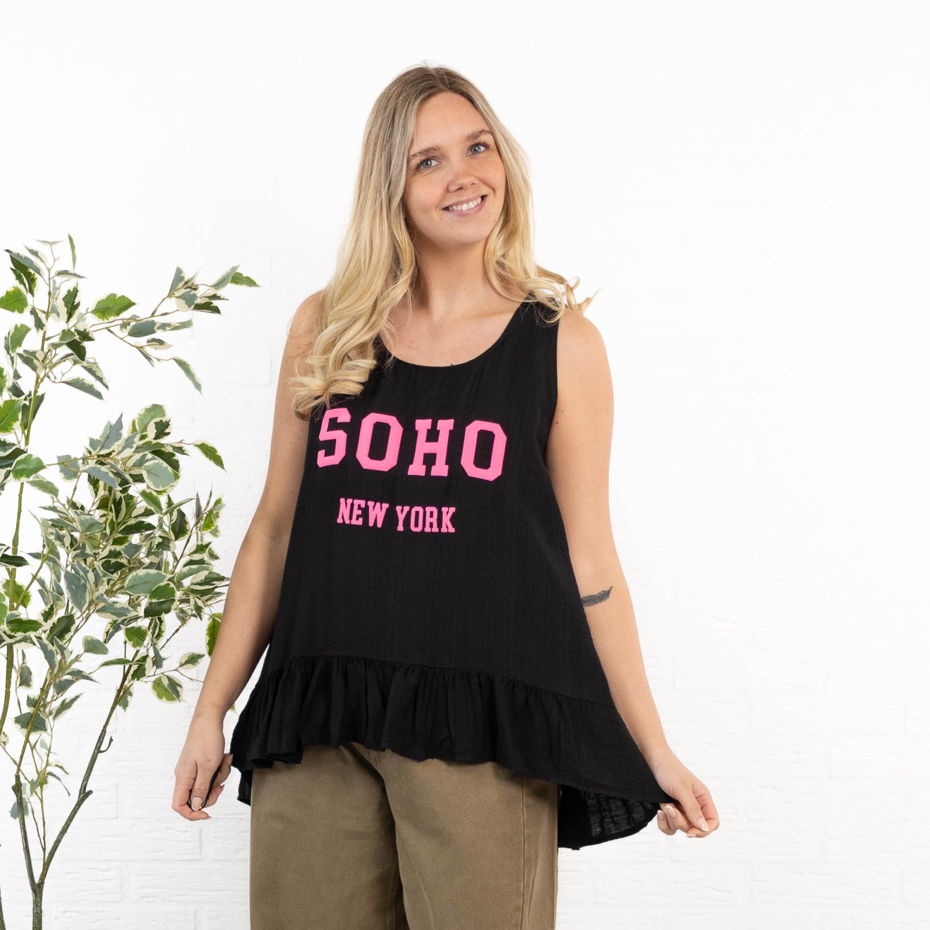 Josephine overdel, Sort