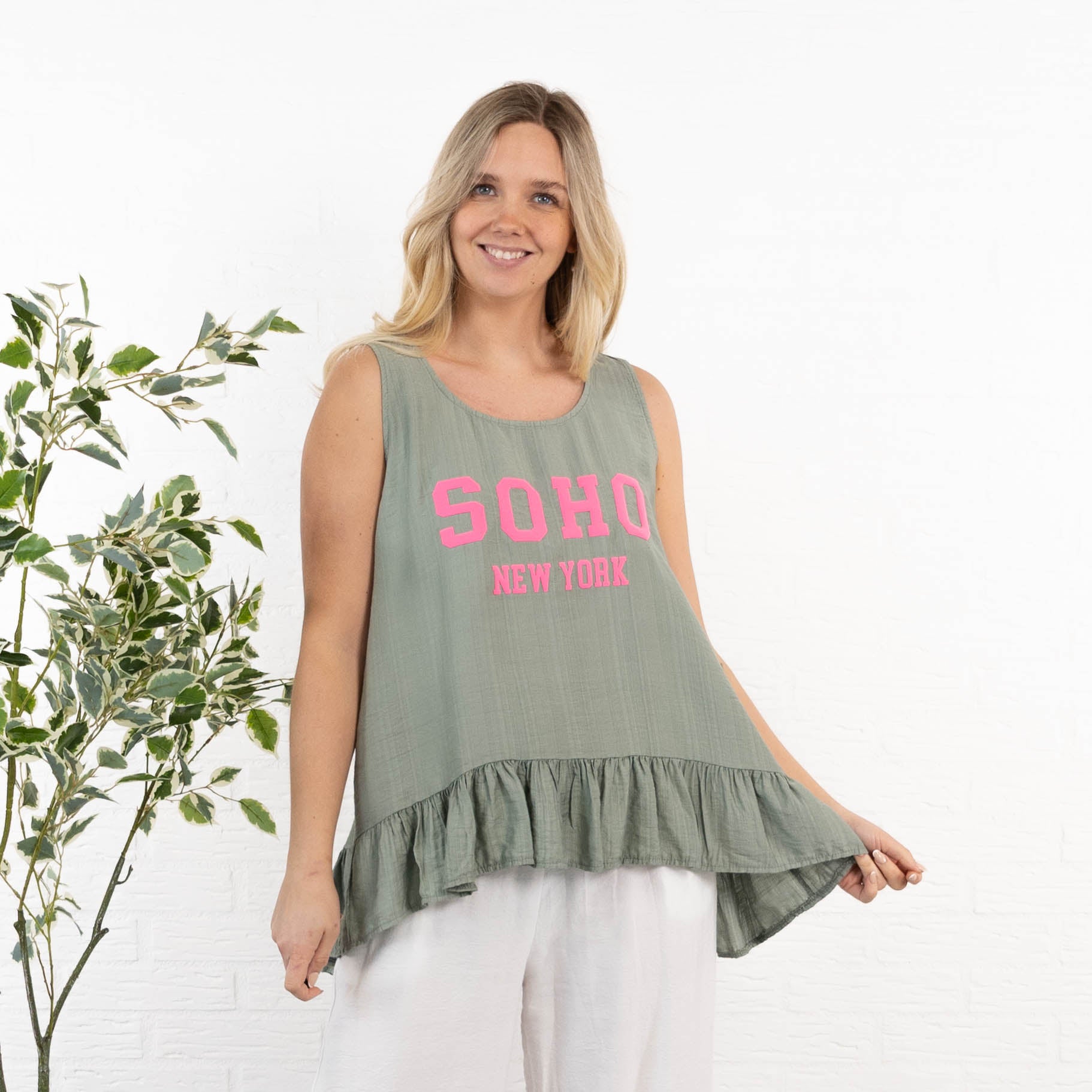 Josephine overdel, Khaki