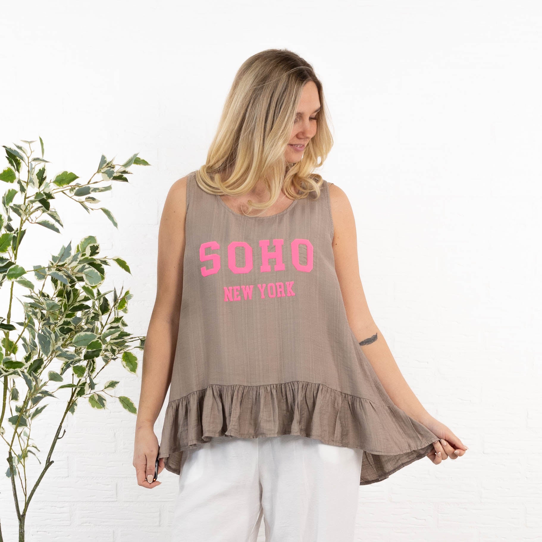 Josephine overdel, Taupe