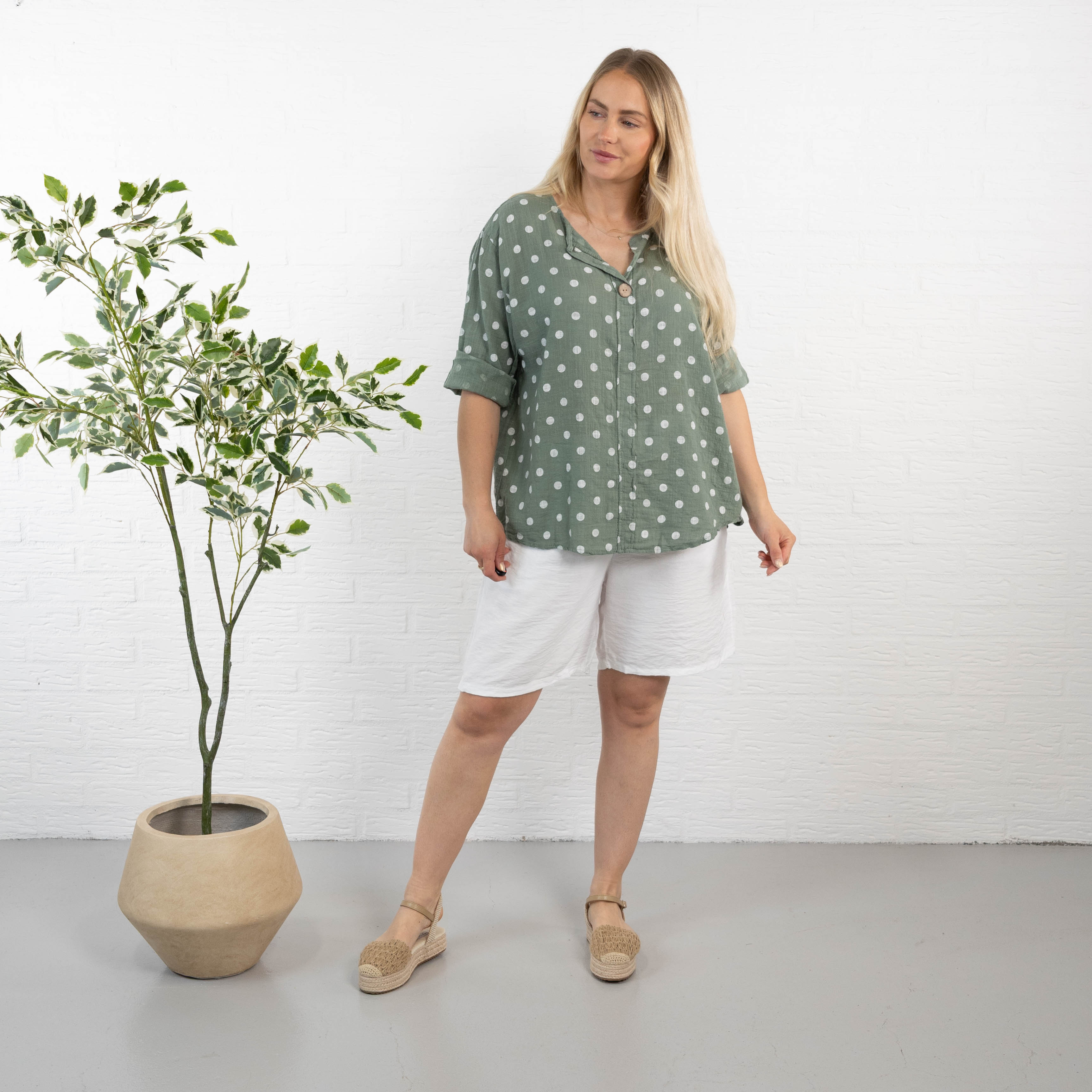 Tempt overdel, Khaki
