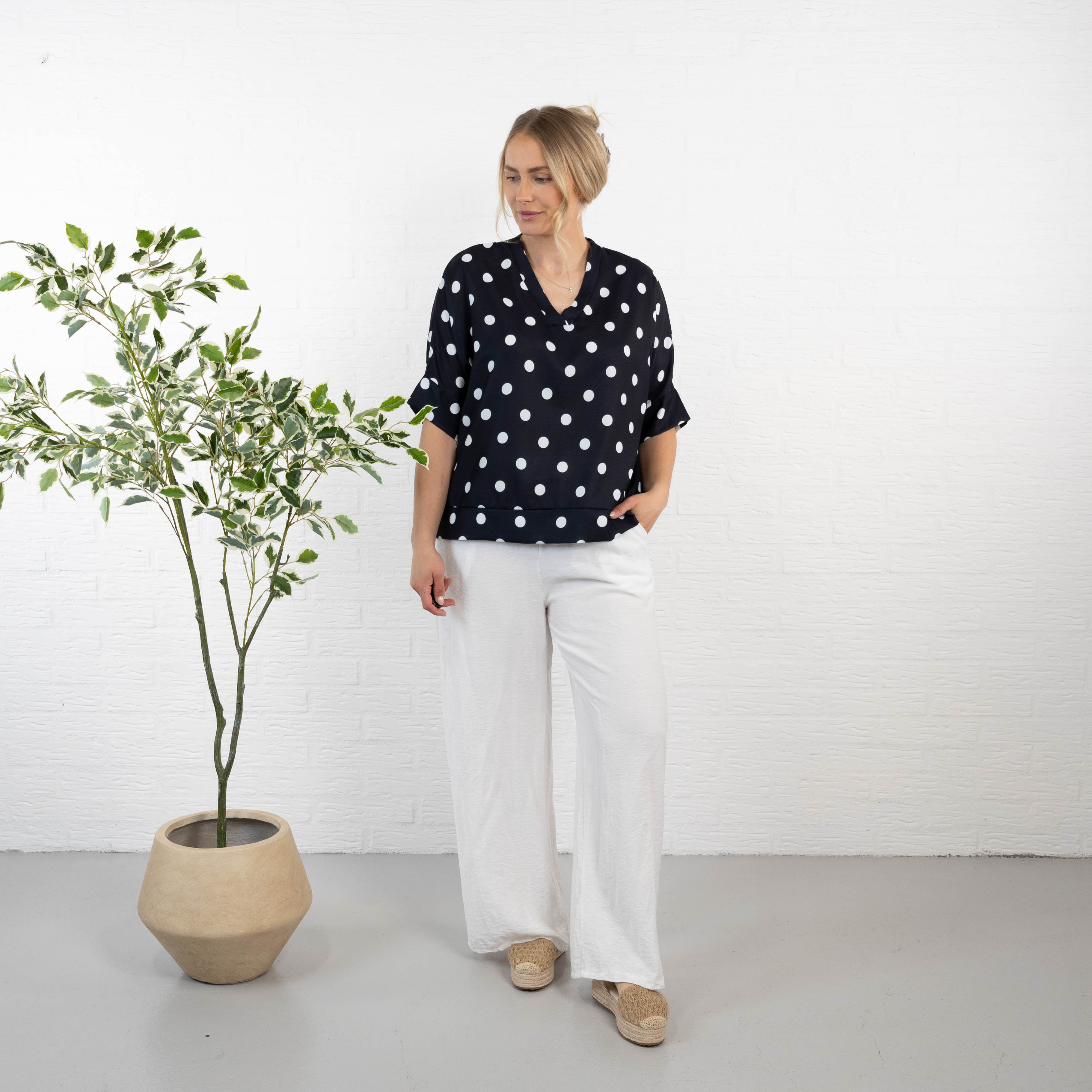 Sheila overdel, Sort