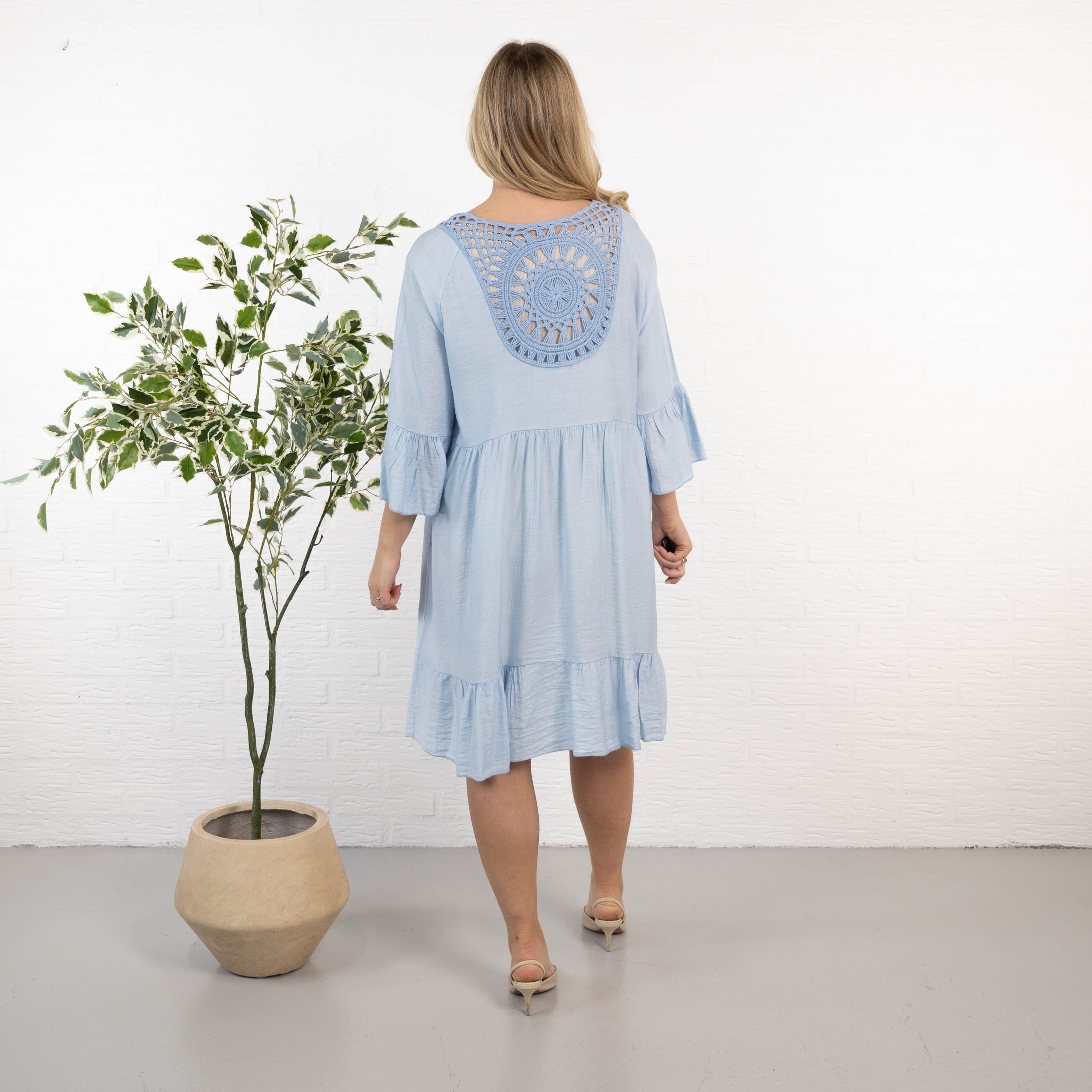 Elsebeth kjole, Lyseblå