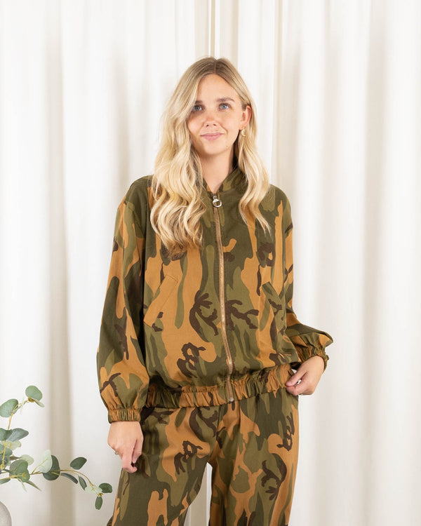 Glow jakke, Camel