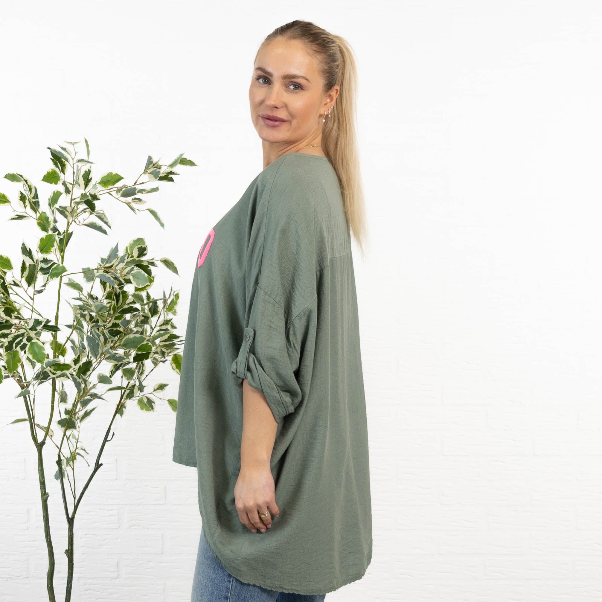 Philippa overdel, Khaki