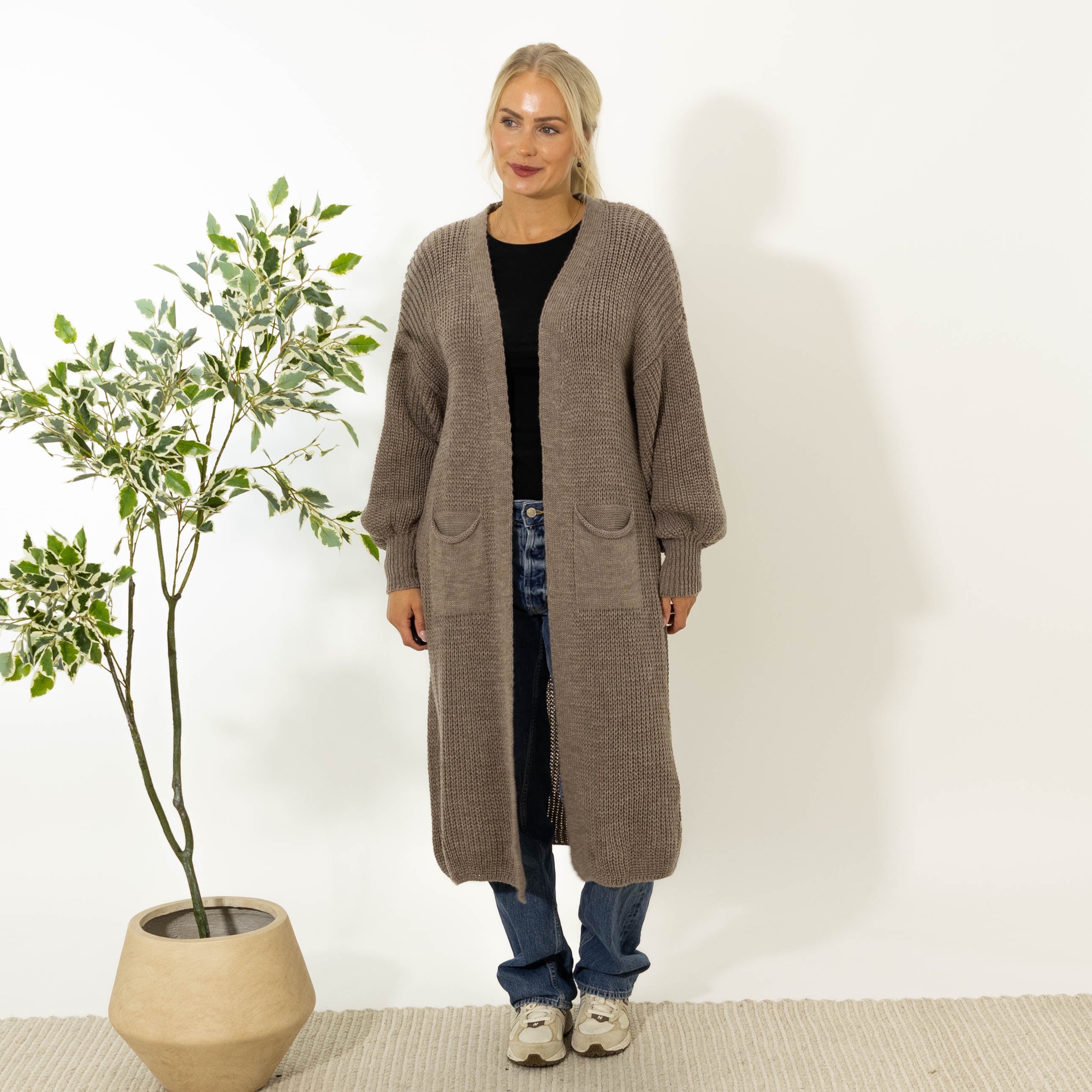 Sissi lang strik cardigan, Taupe