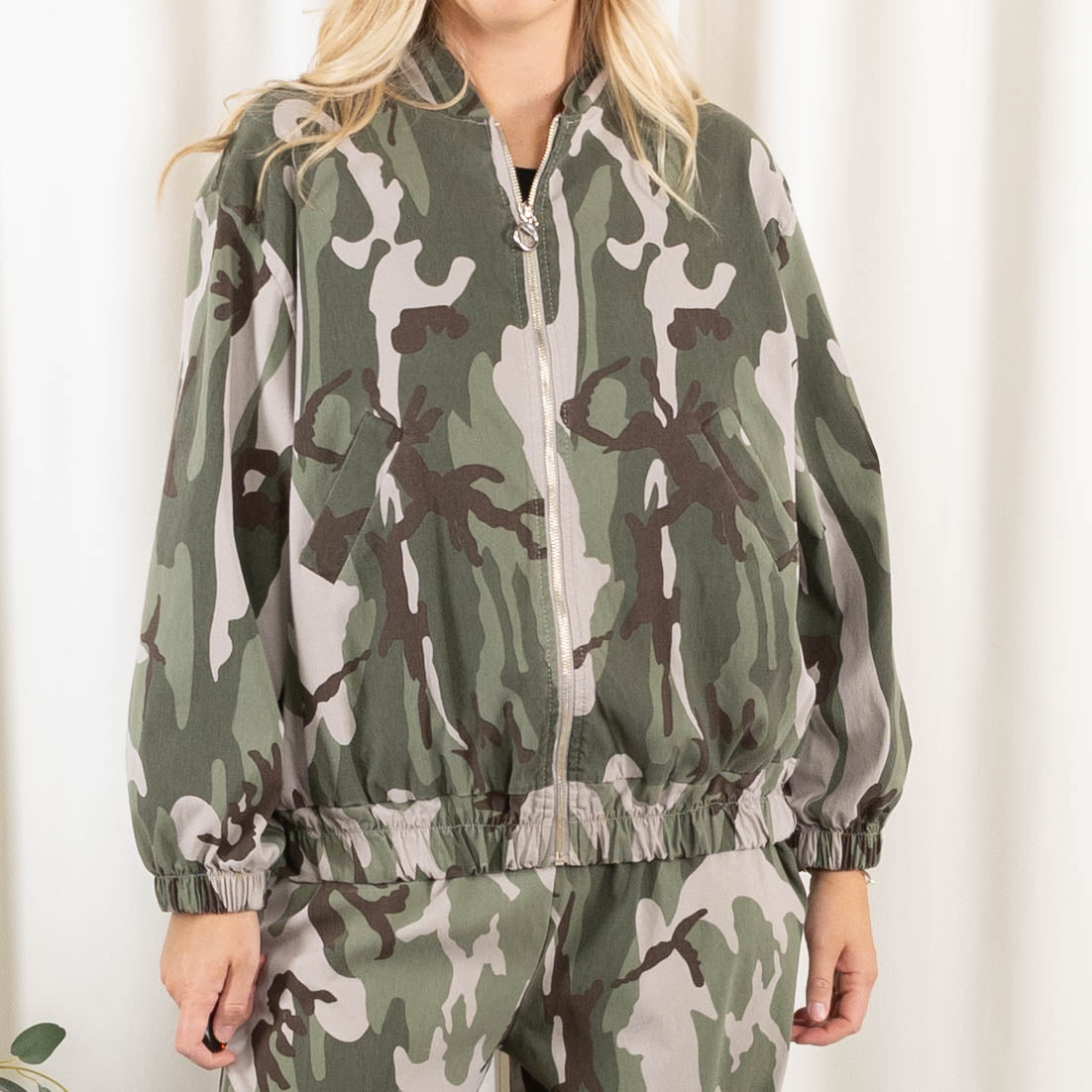 Glow jakke, Khaki