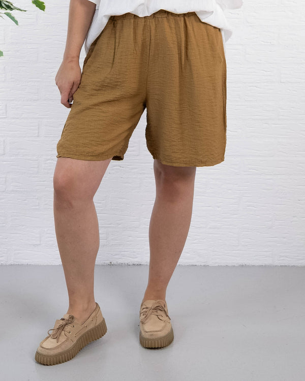 Martha shorts, Camel