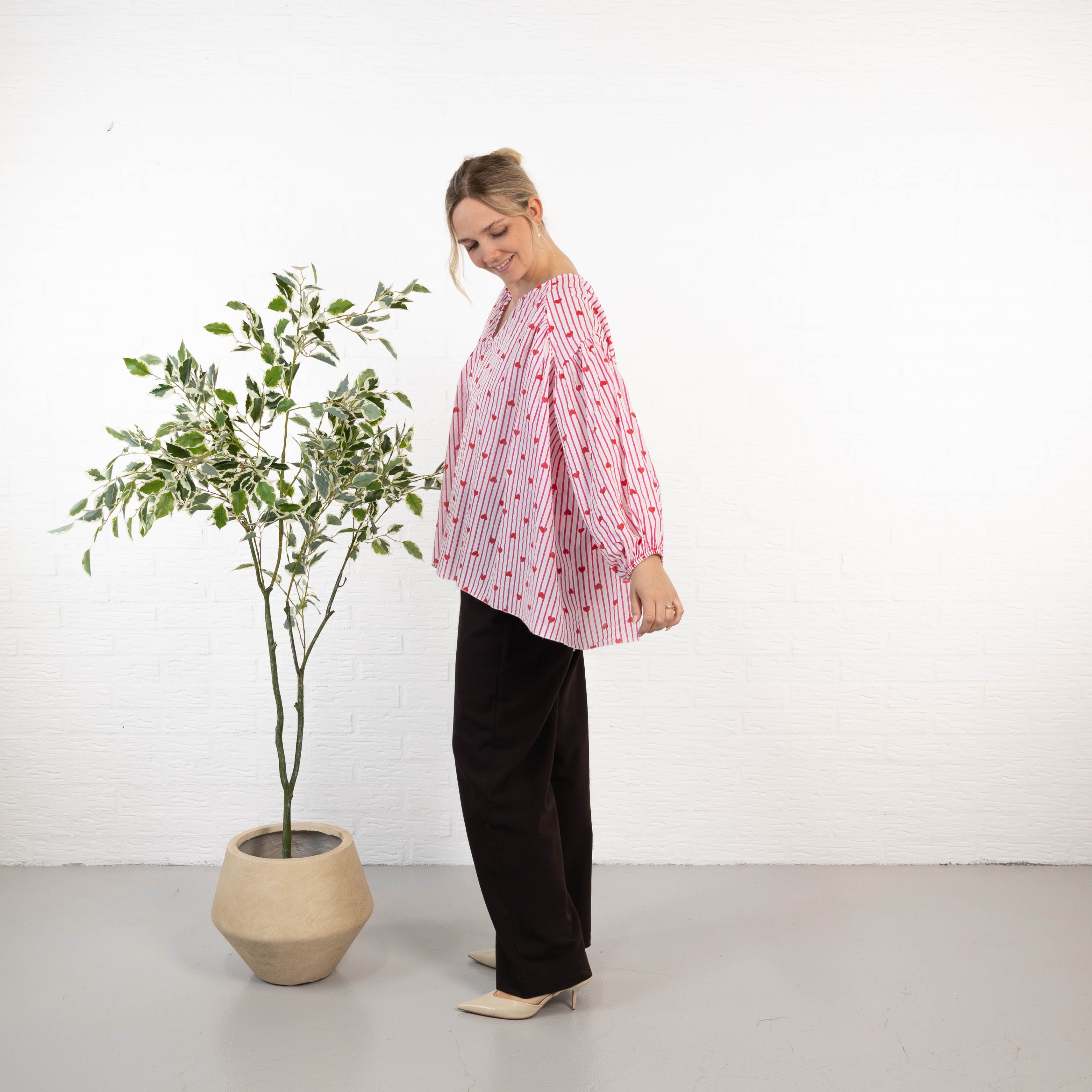 Maria overdel, Pink