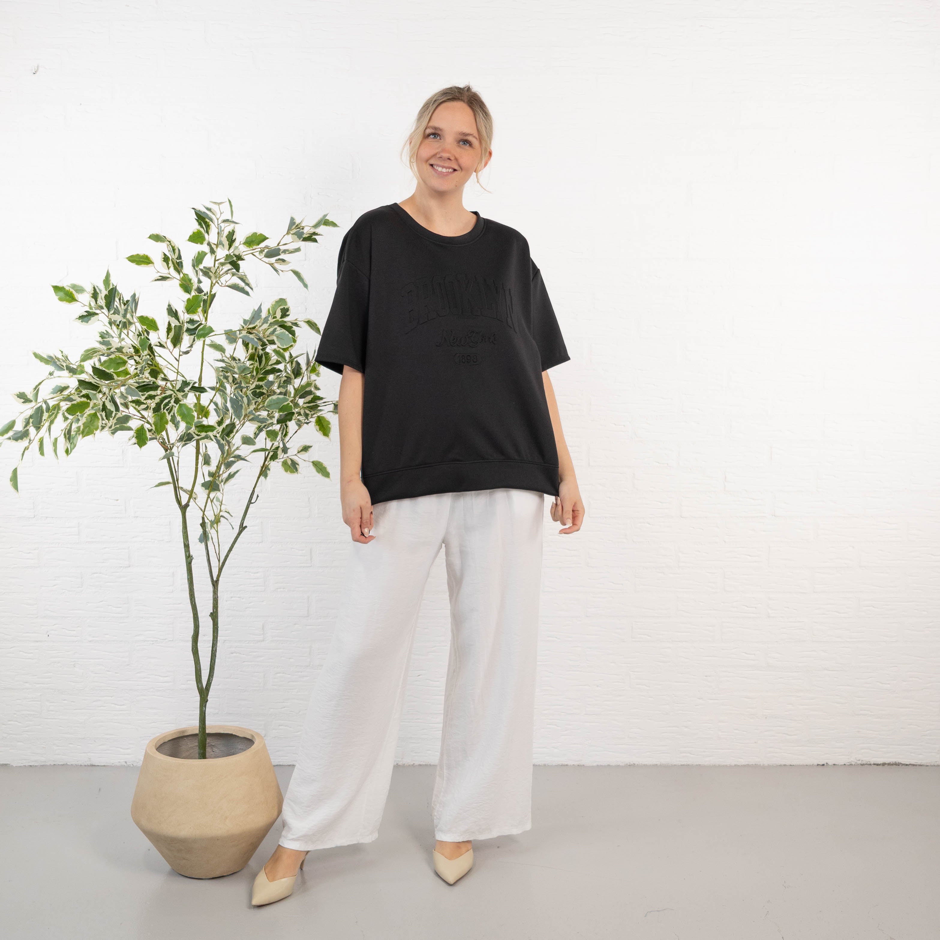 Kisa sweatshirt, Sort