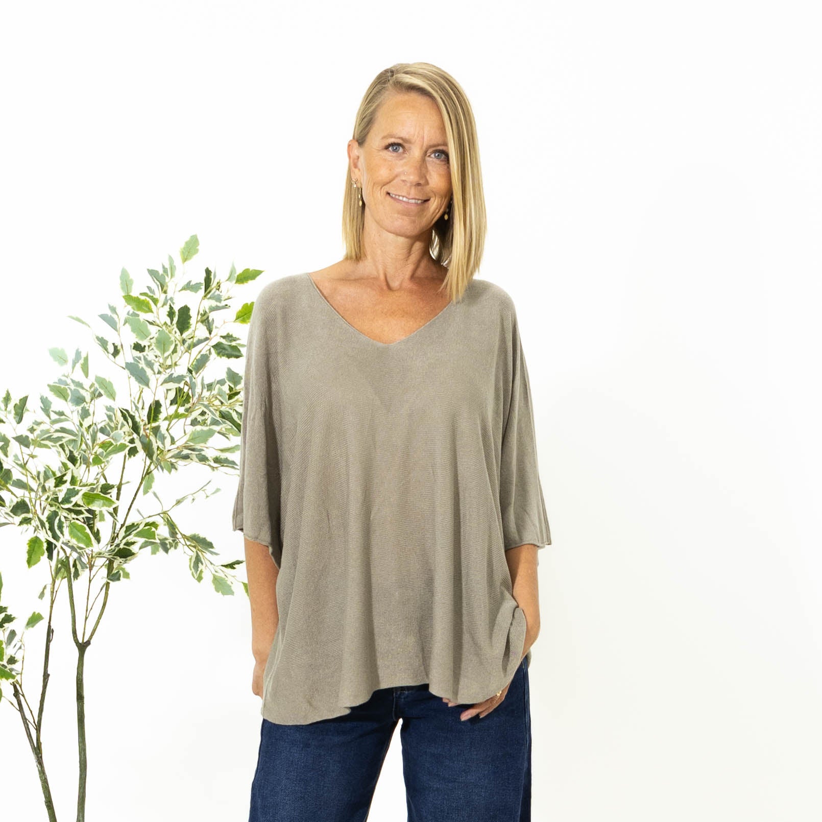 Lilli batwing strik,Taupe