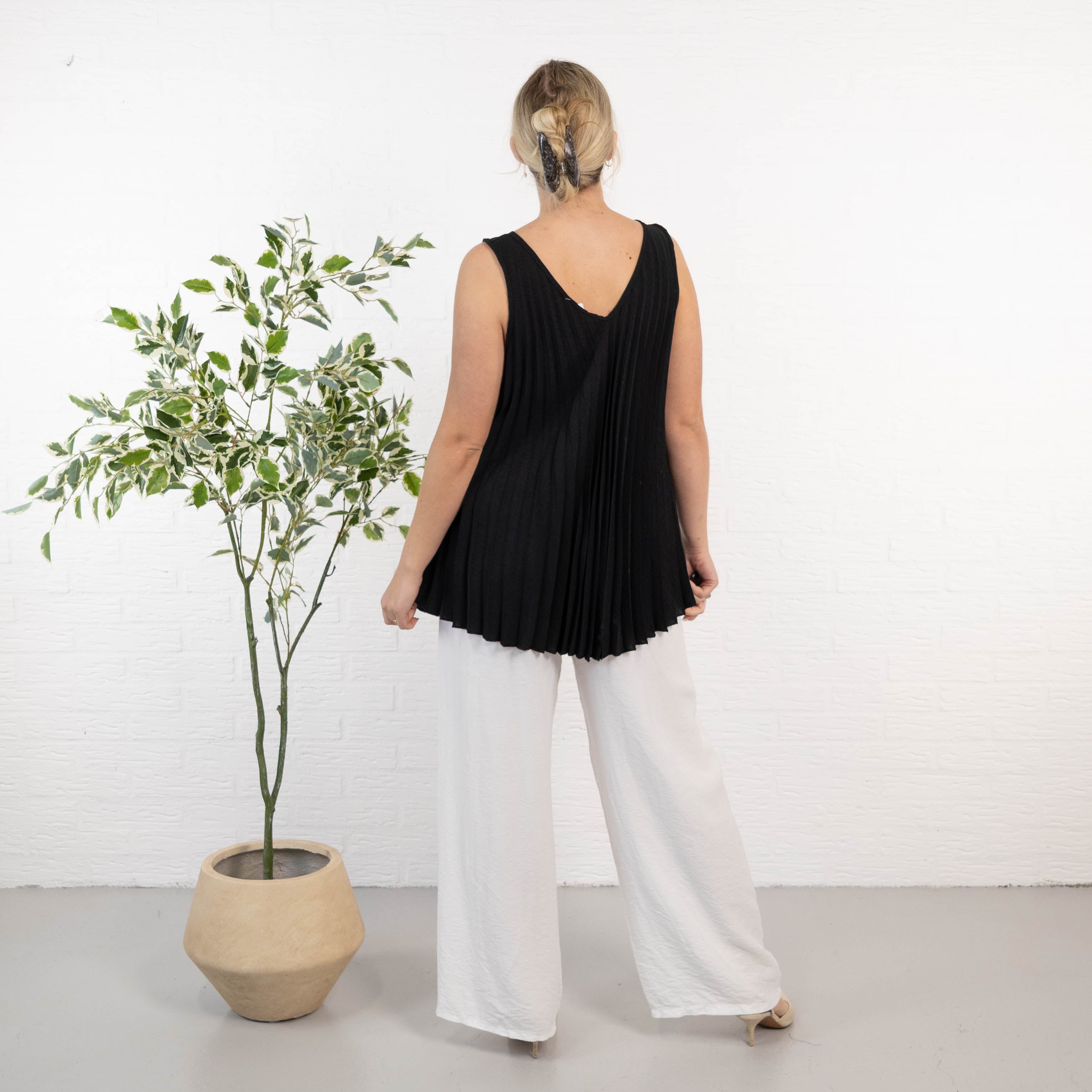 Gemma top, Sort