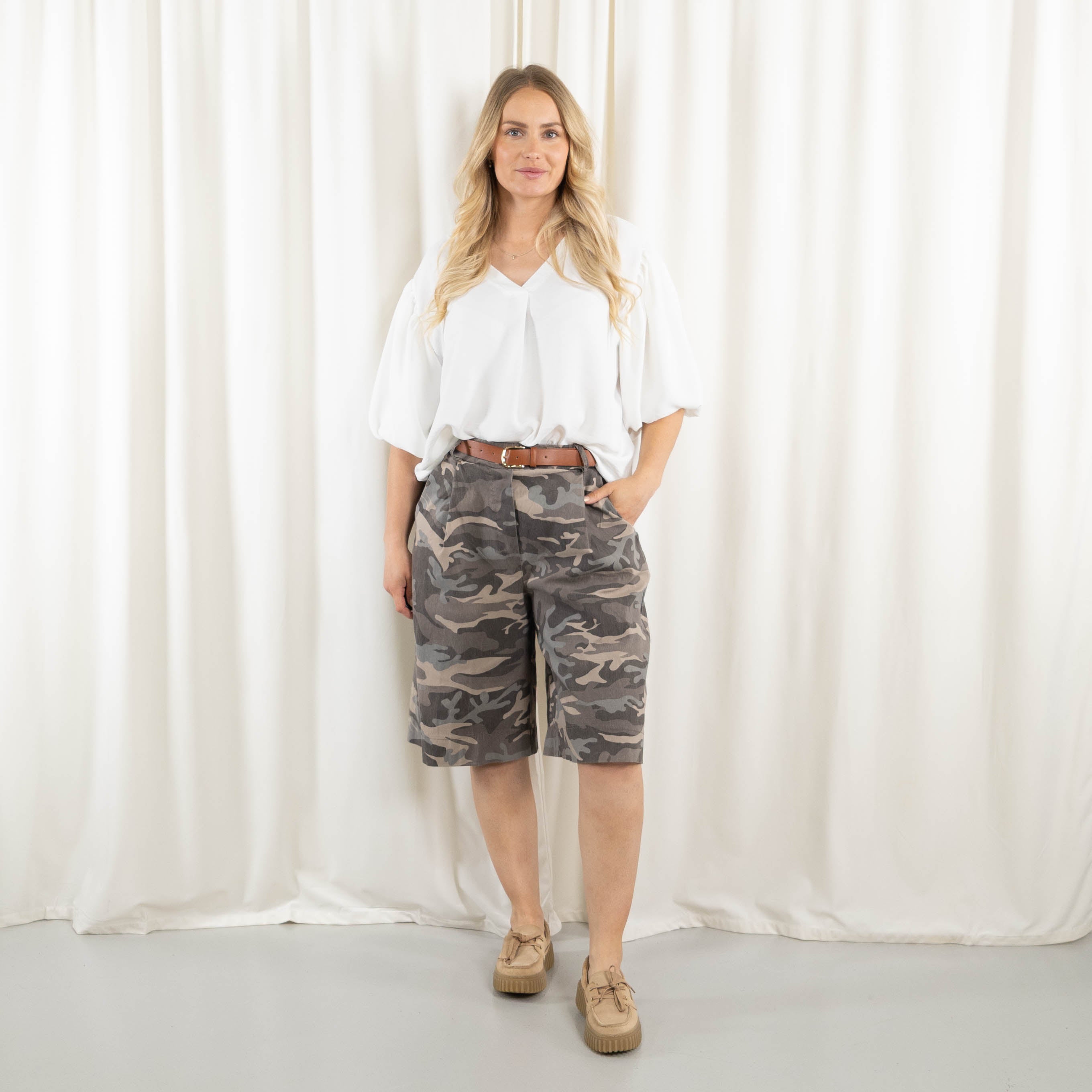 Drama shorts, Taupe